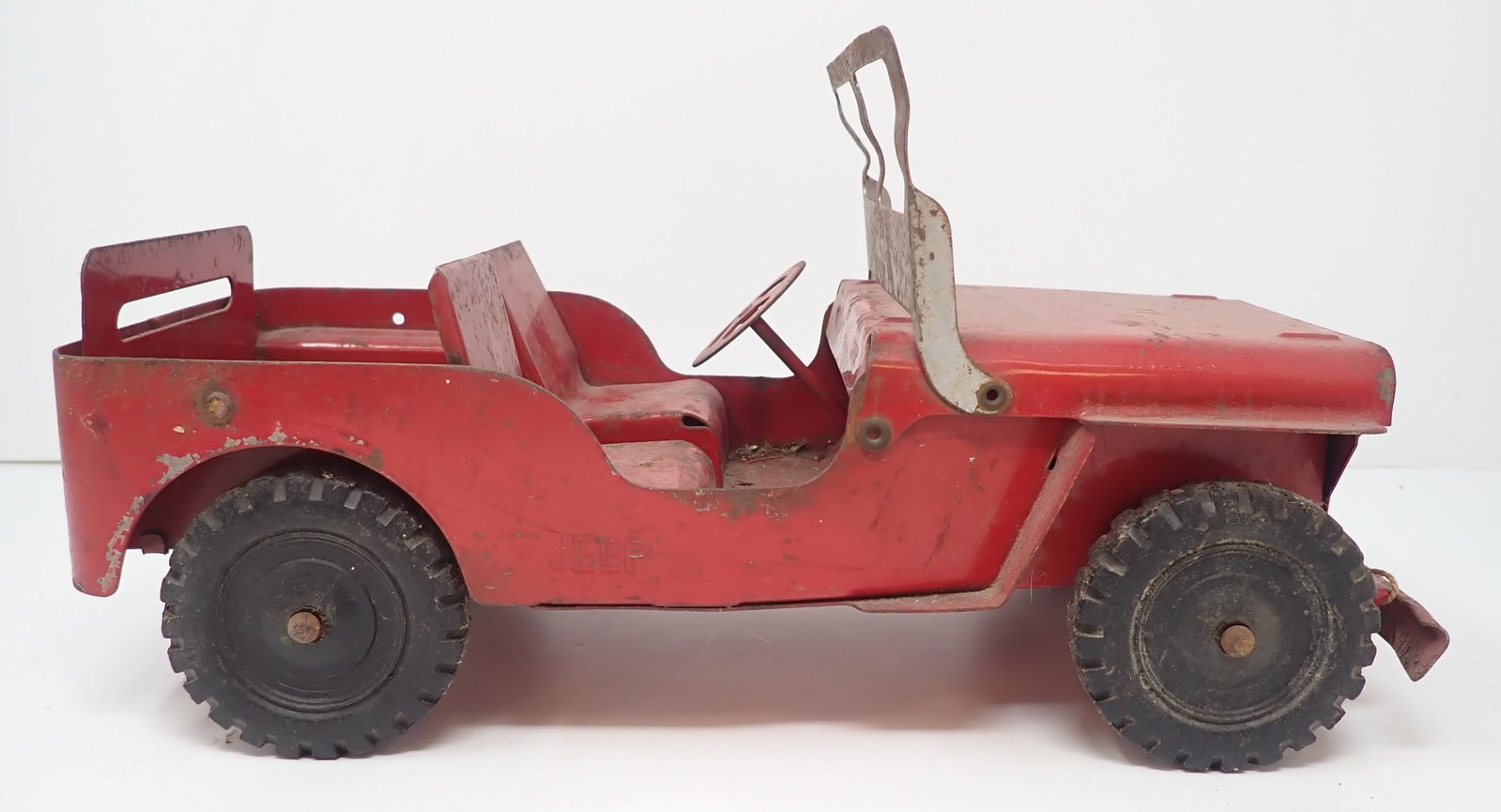 Pressed Steel Willy's Jeep: Approx 10 1/2" long . Shipping available