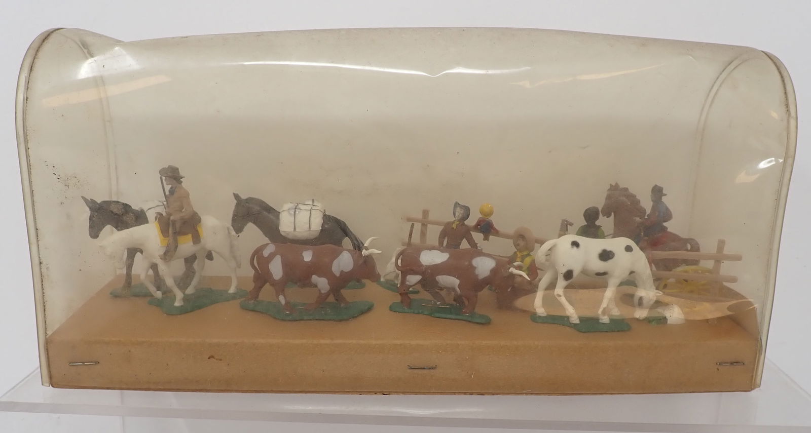 Revell Western Figures Set: Shipping available