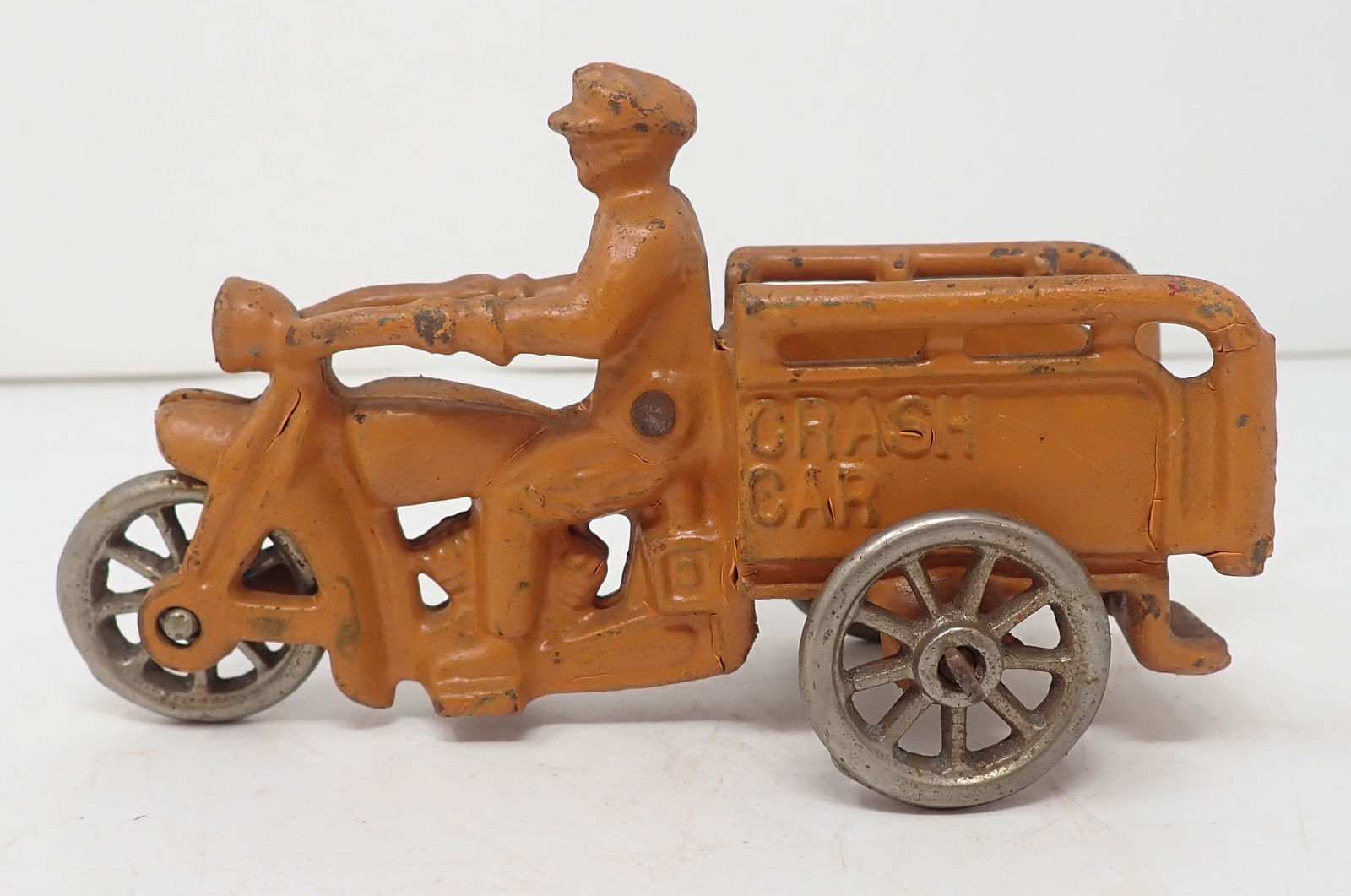 Hubley Cast Iron Crash Car Cycle: Approx 4 1/2" long. Shipping available