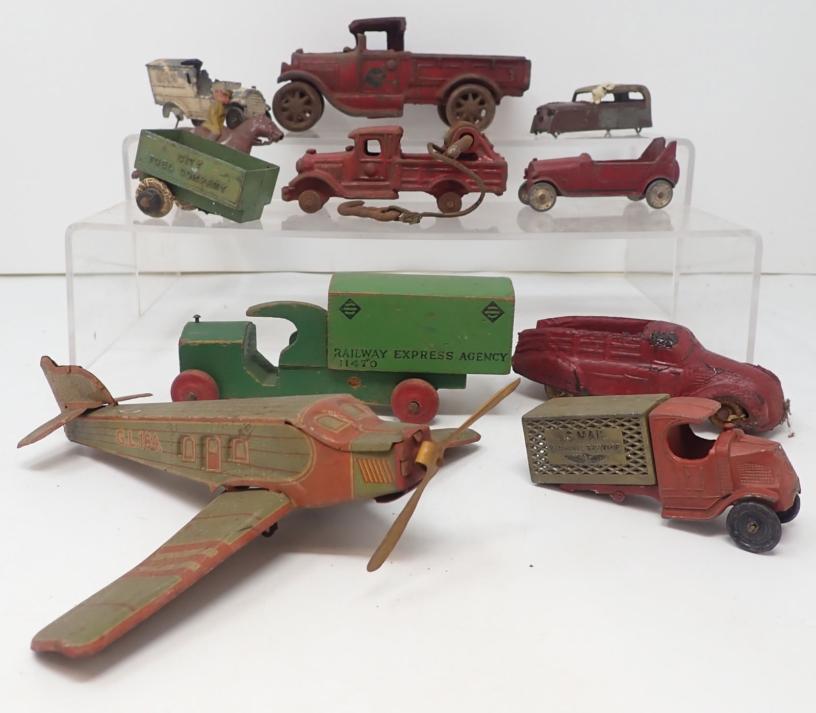 Mixed Lot of Toys for Parts or Repair: Shipping available