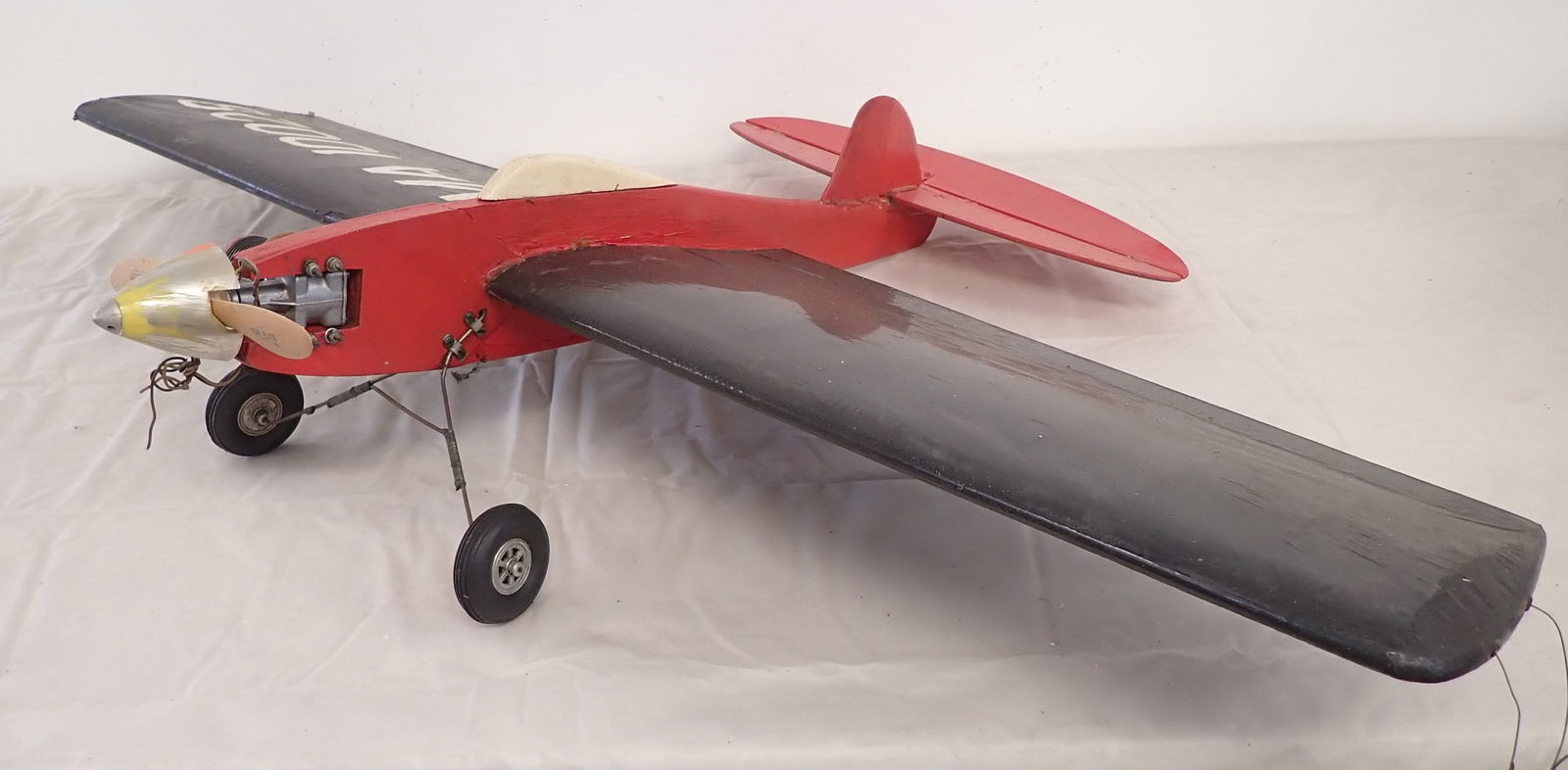 Tether Airplane Model w/ McCoy 35 Gas Engine (1 of 6)