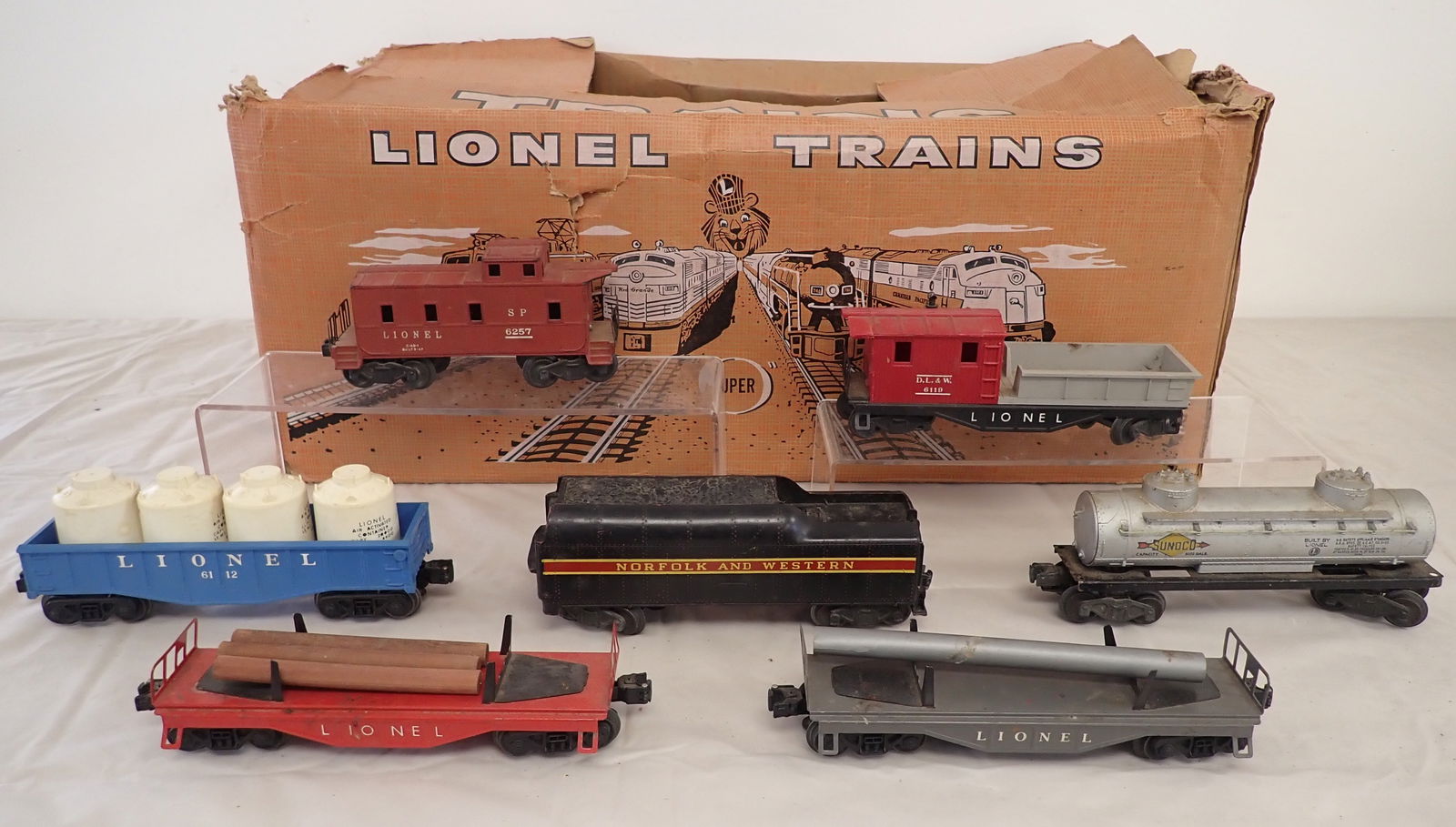Lionel Trains & Track (1 of 6)