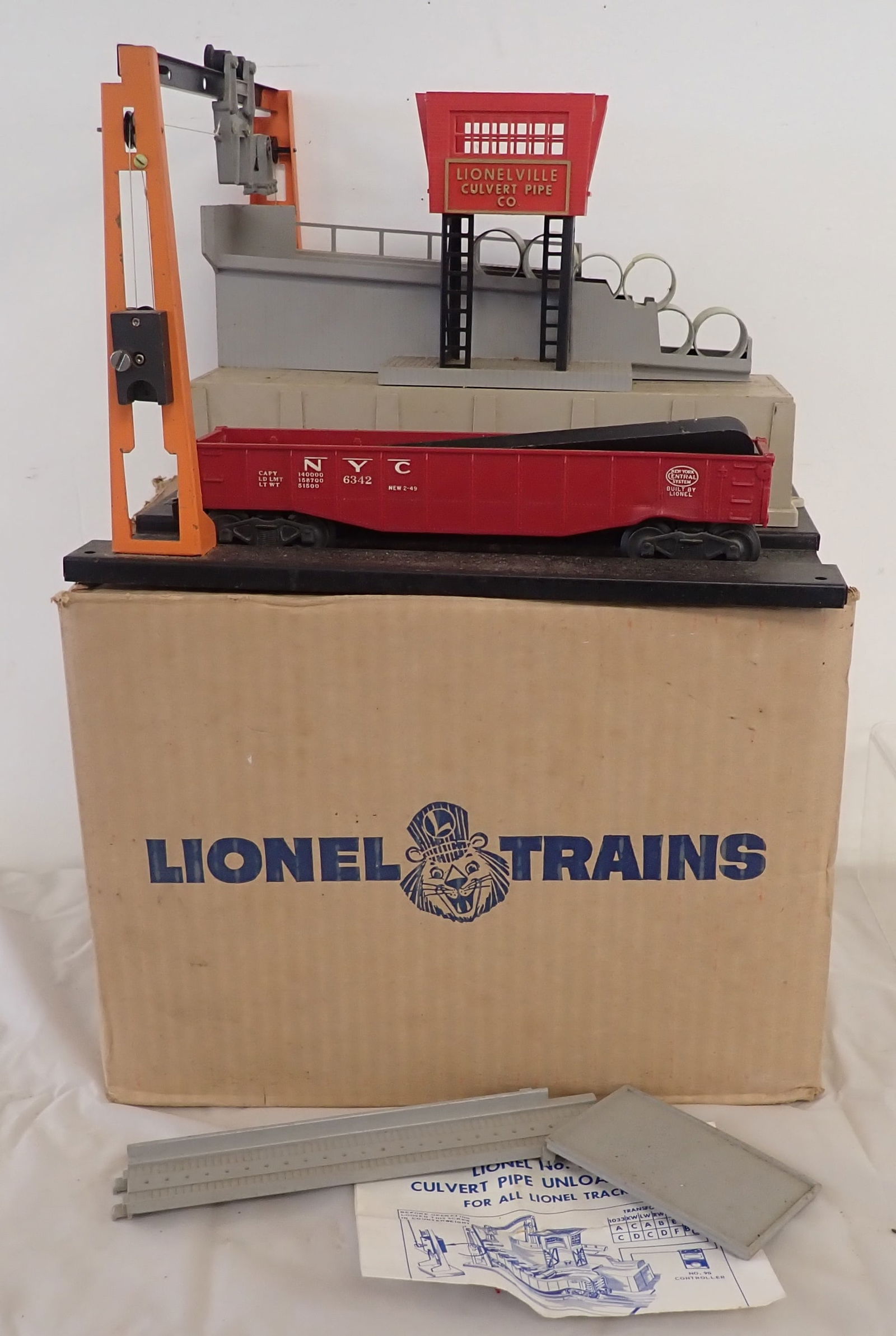 Lionel No. 345 Operating Loader Culvert: We do not guarantee it is complete. Sold as pictured. Shipping available