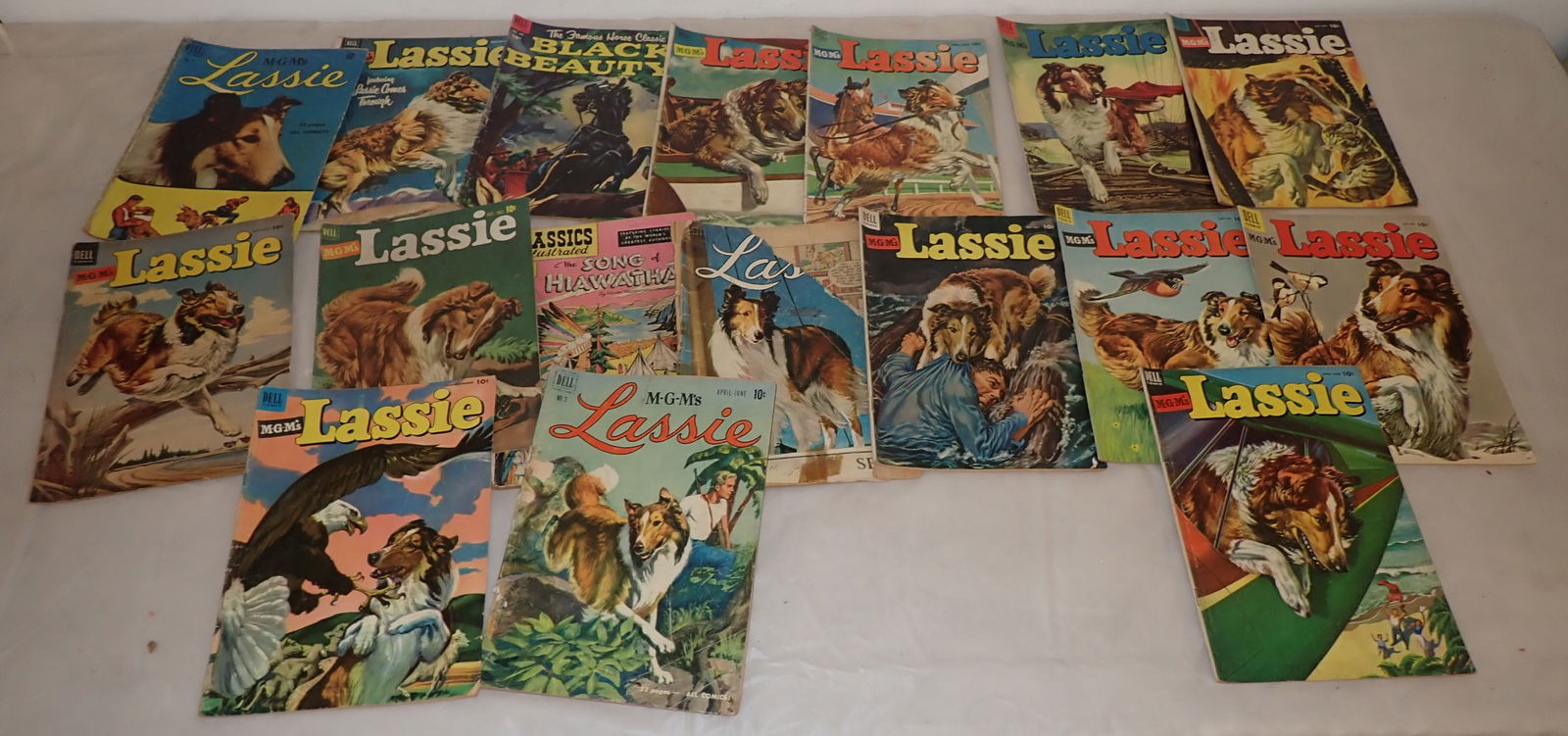 Lassie & Black Beauty Comic Books: Shipping available