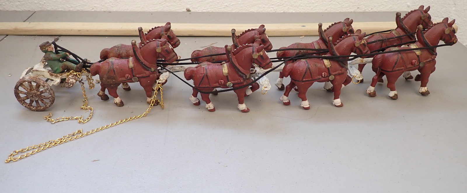 Cast Iron Horse Team & Driver: Apprx 25" long. Shipping available