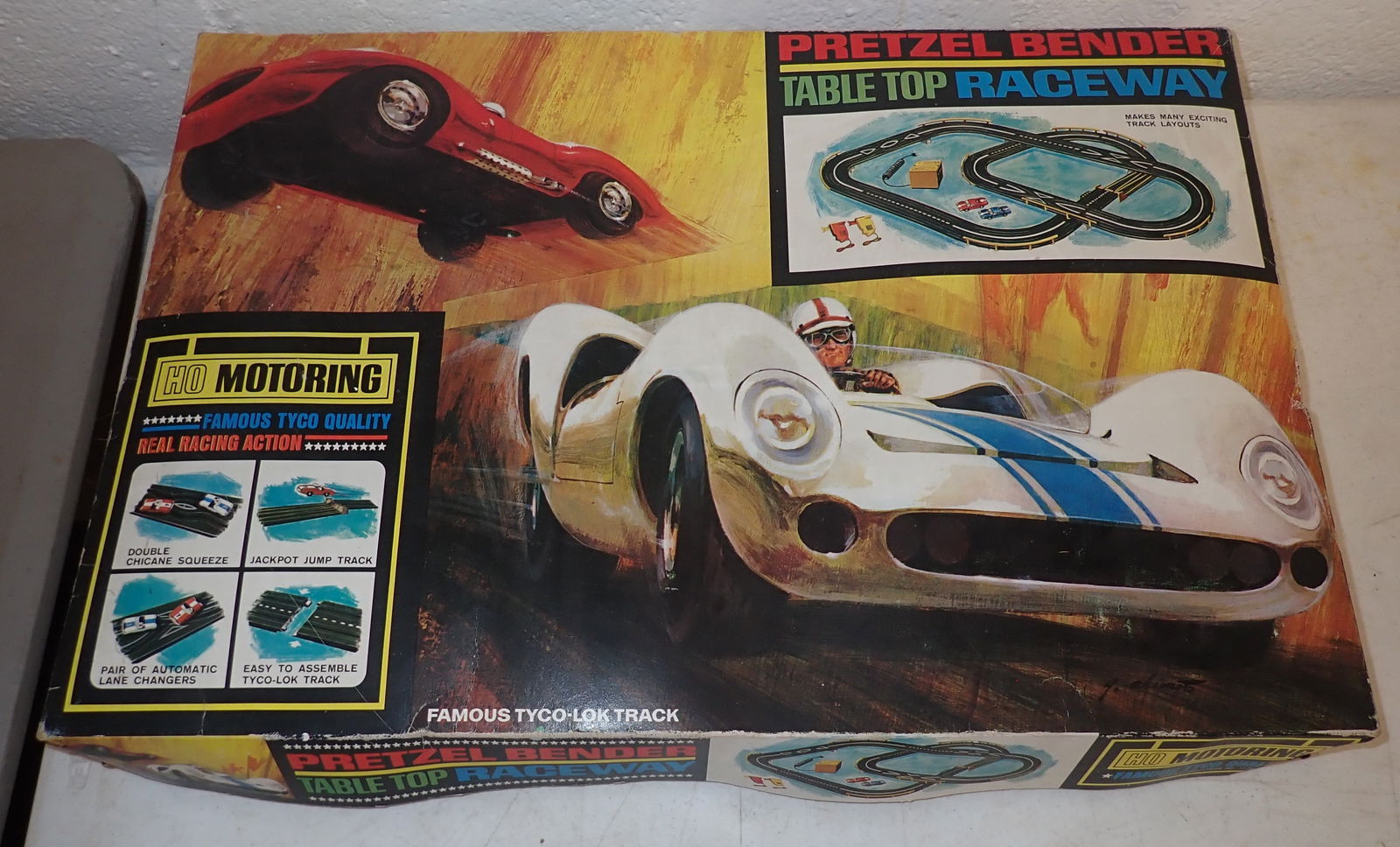 HO Motoring Pretzel Bender Raceway Slot Car Track: We do not guarantee it is complete. Must take all ! No in house shipping !