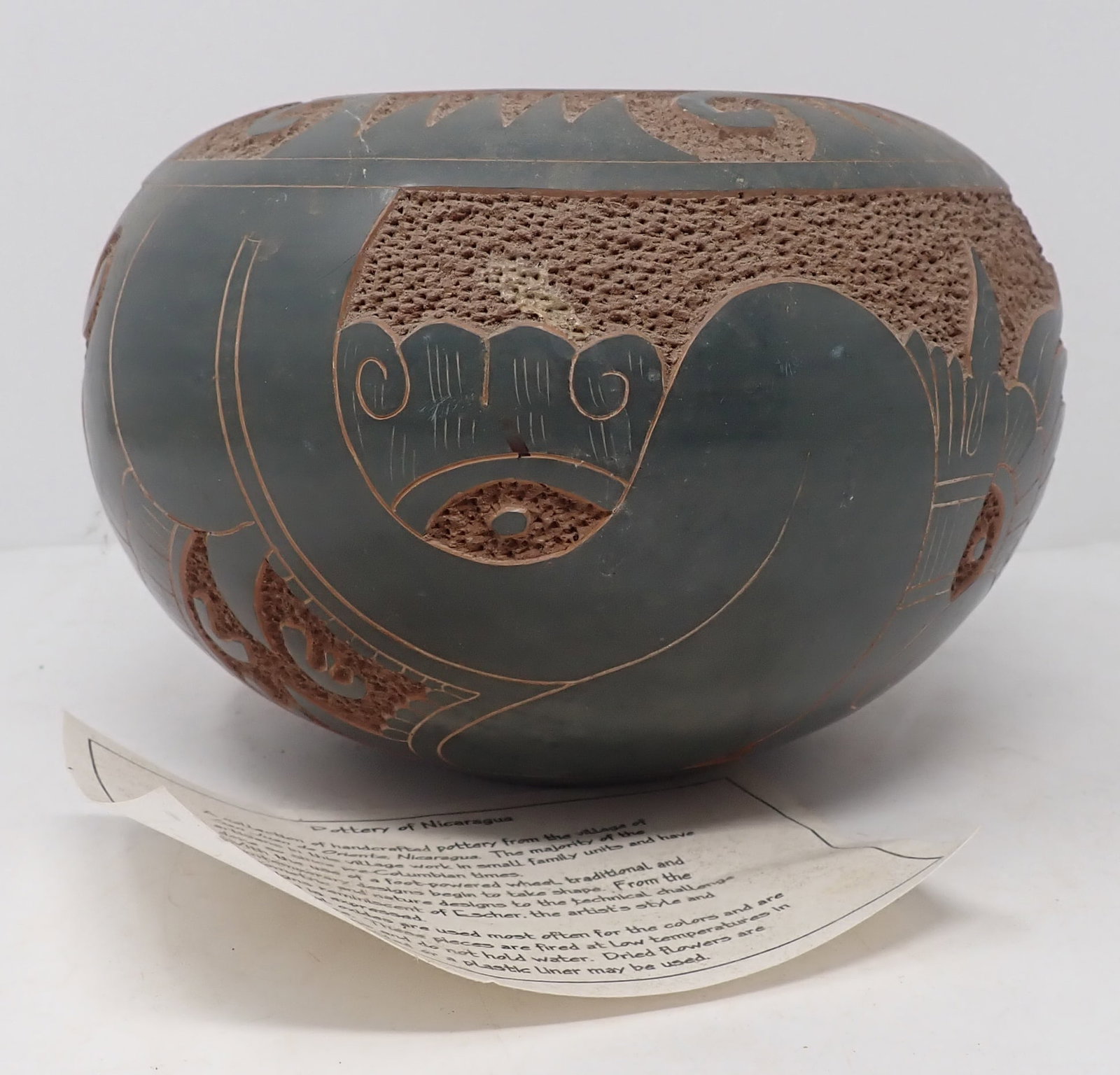 Signed Nicaragua Pottery Vessel: Apprx 7 1/2" in diameter and 5 1/4" tall. Shipping available