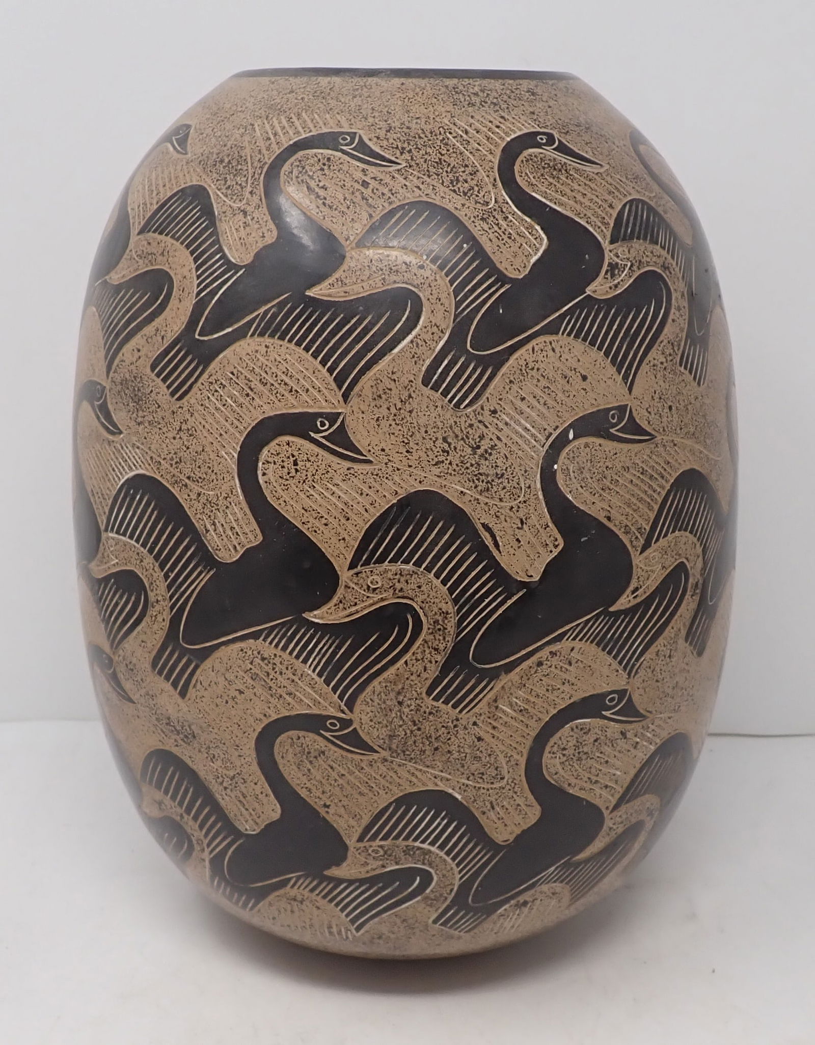 Nicaragua Pottery Vase: Apprx 6 1/2" in diameter and 11" tall. Shipping available