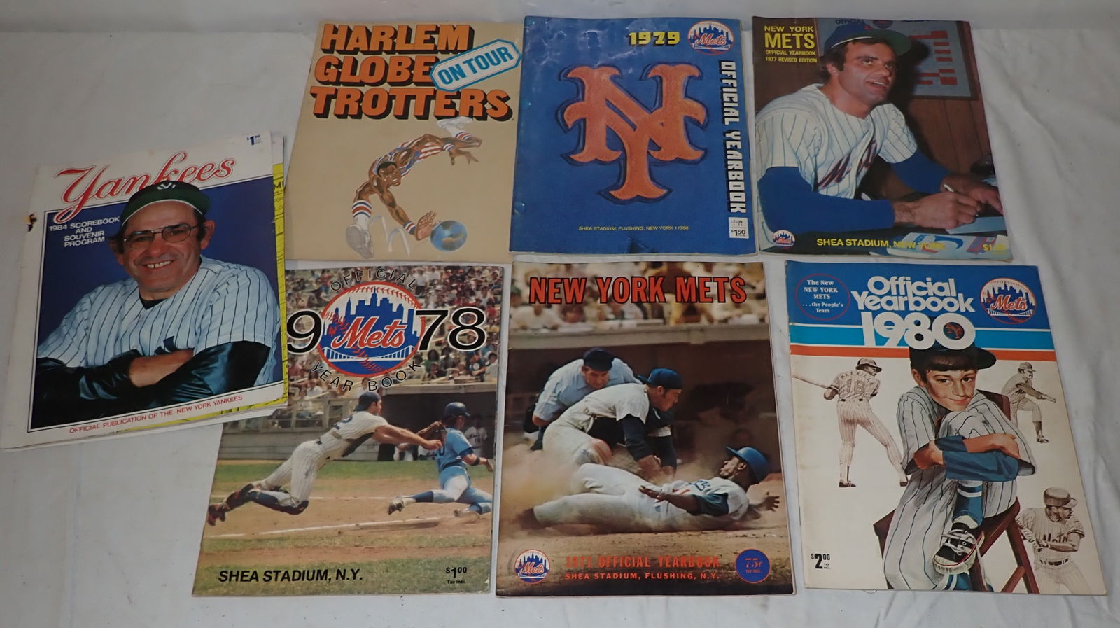 Mets Yearbooks & Harlem Globetrotters Program: Shipping available