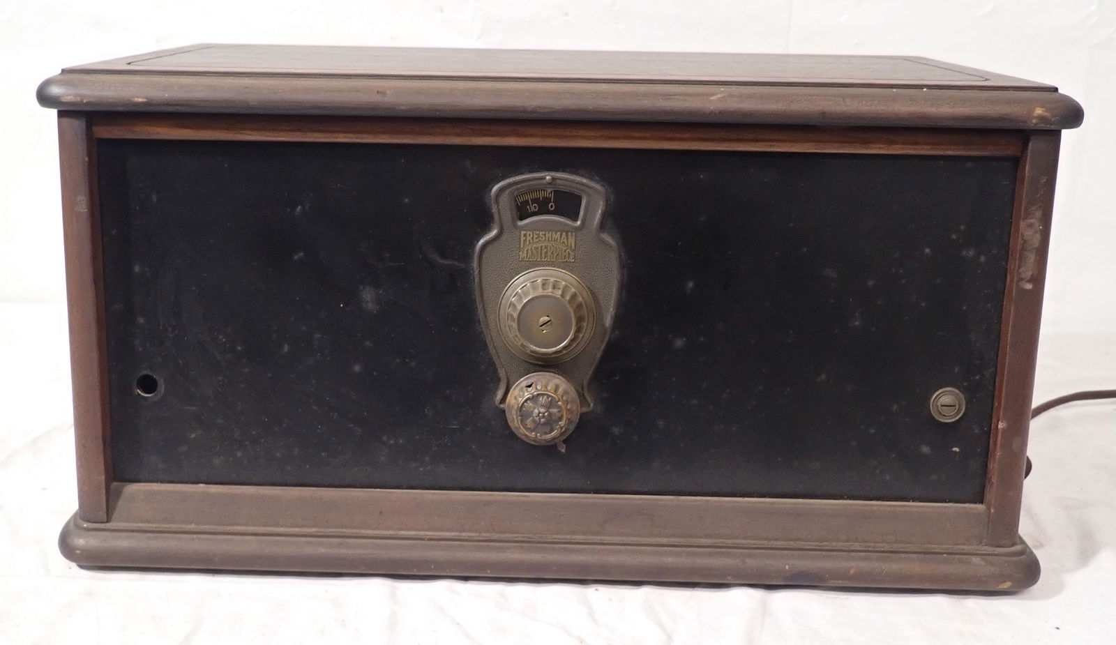 Freshman Masterpiece Radio: 20" x 10" x 10". Shipping available ($25 handling charge, plus postage)