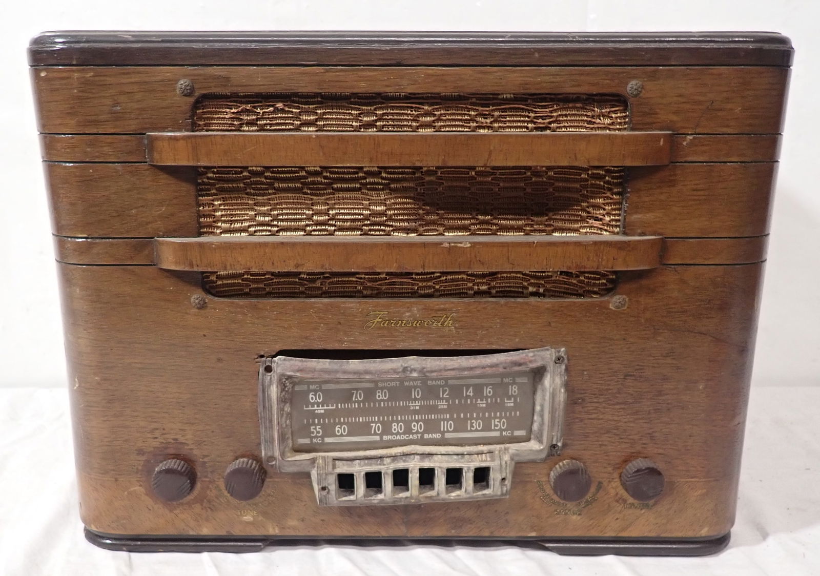 Farnsworth Model ATL50 1939 AM & Short Wave Radio for Parts !: 12"x 16" x 9" - Shipping available