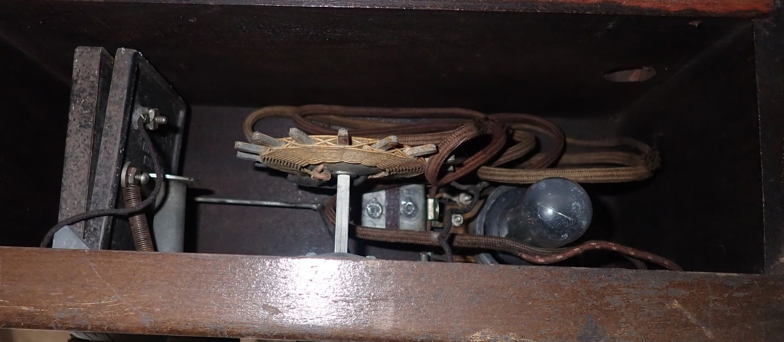 ACE Type V Regenerative Receiver - 4