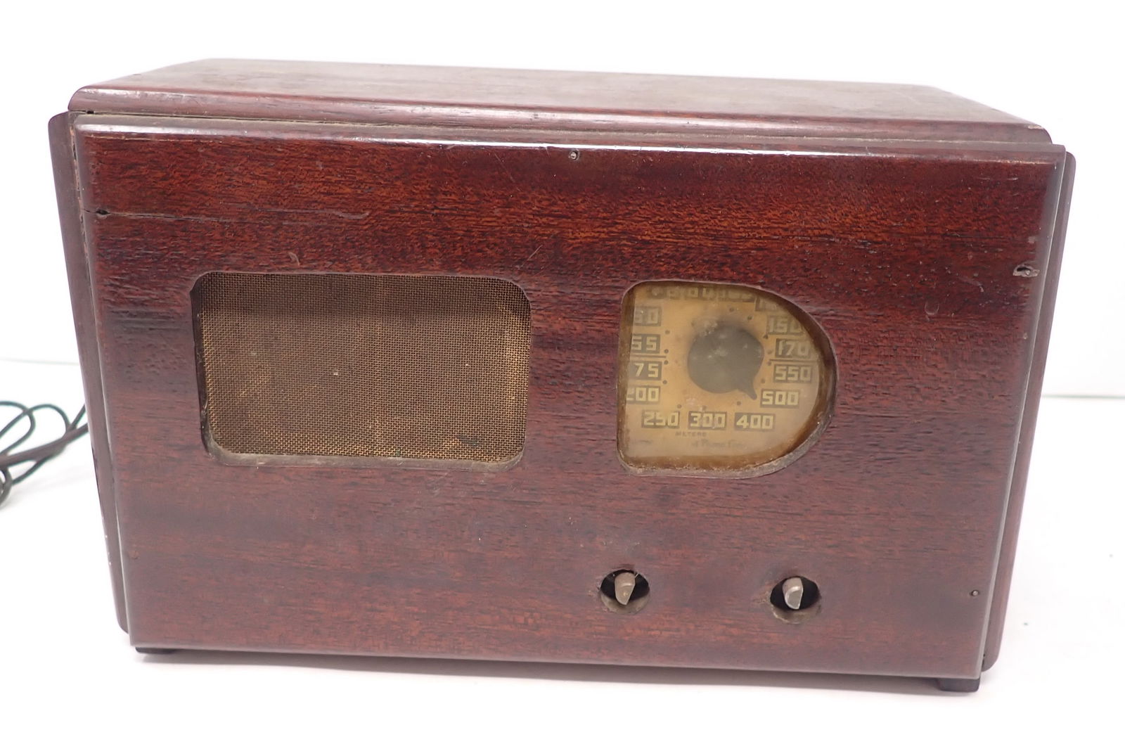 Emerson Radio: 10" x 4" x 6" - Shipping available