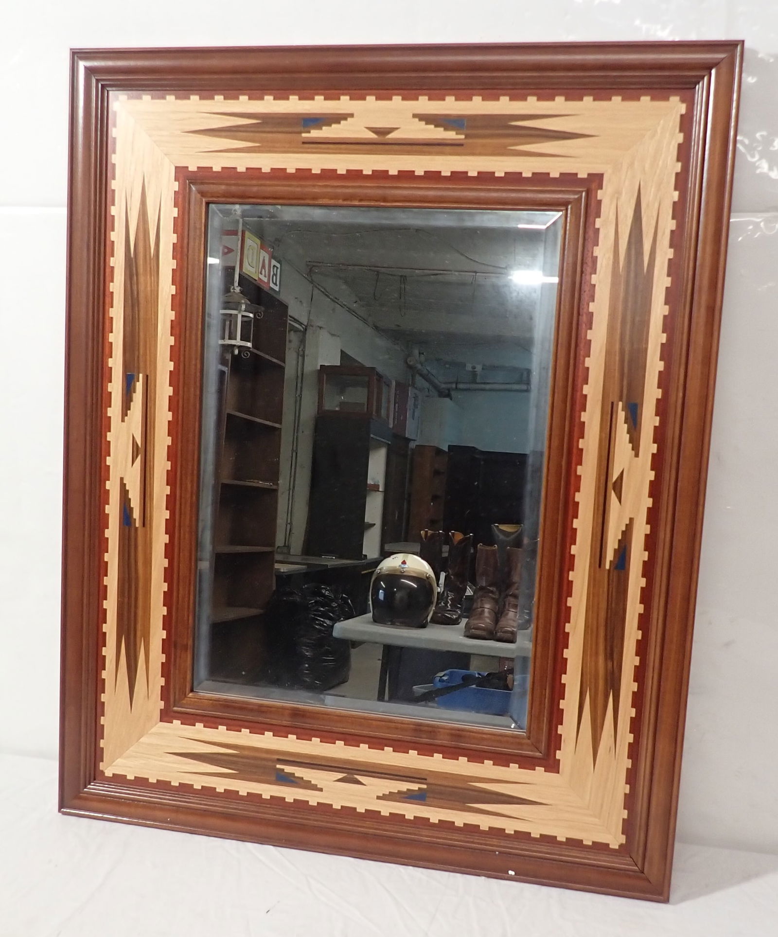 Hudson River Inlay Marquetry Wall Mirror: Apprx 25 1/2" x 31 3/4". No in house shipping !