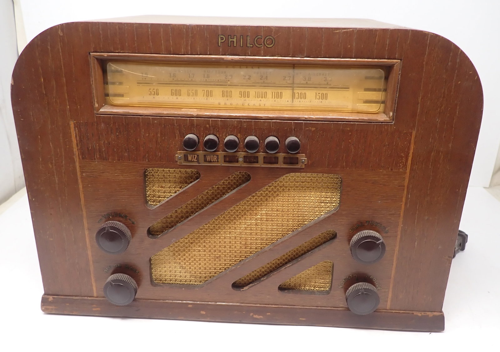 Philco Model 40-135 Radio (1 of 5)