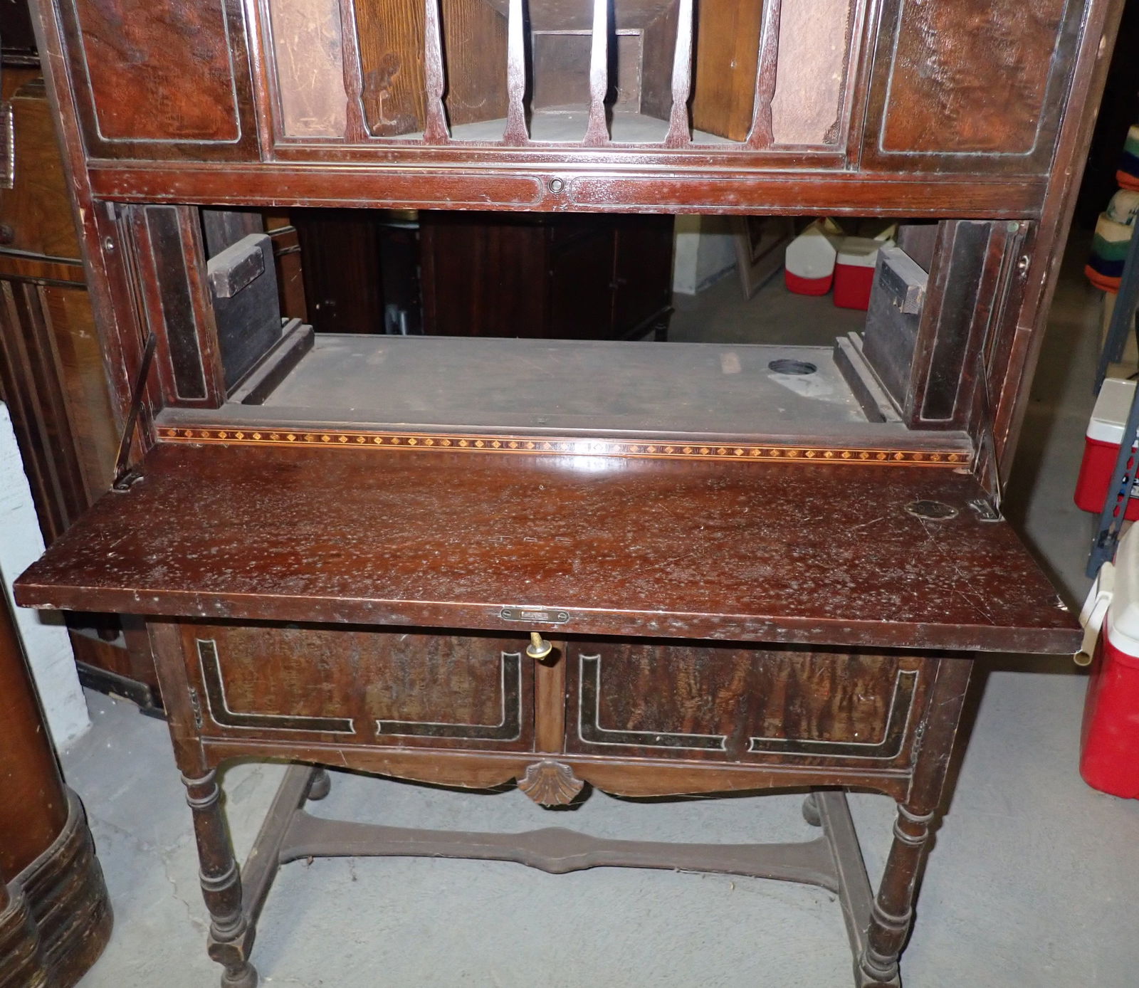 Empty Floor Model Case - 3