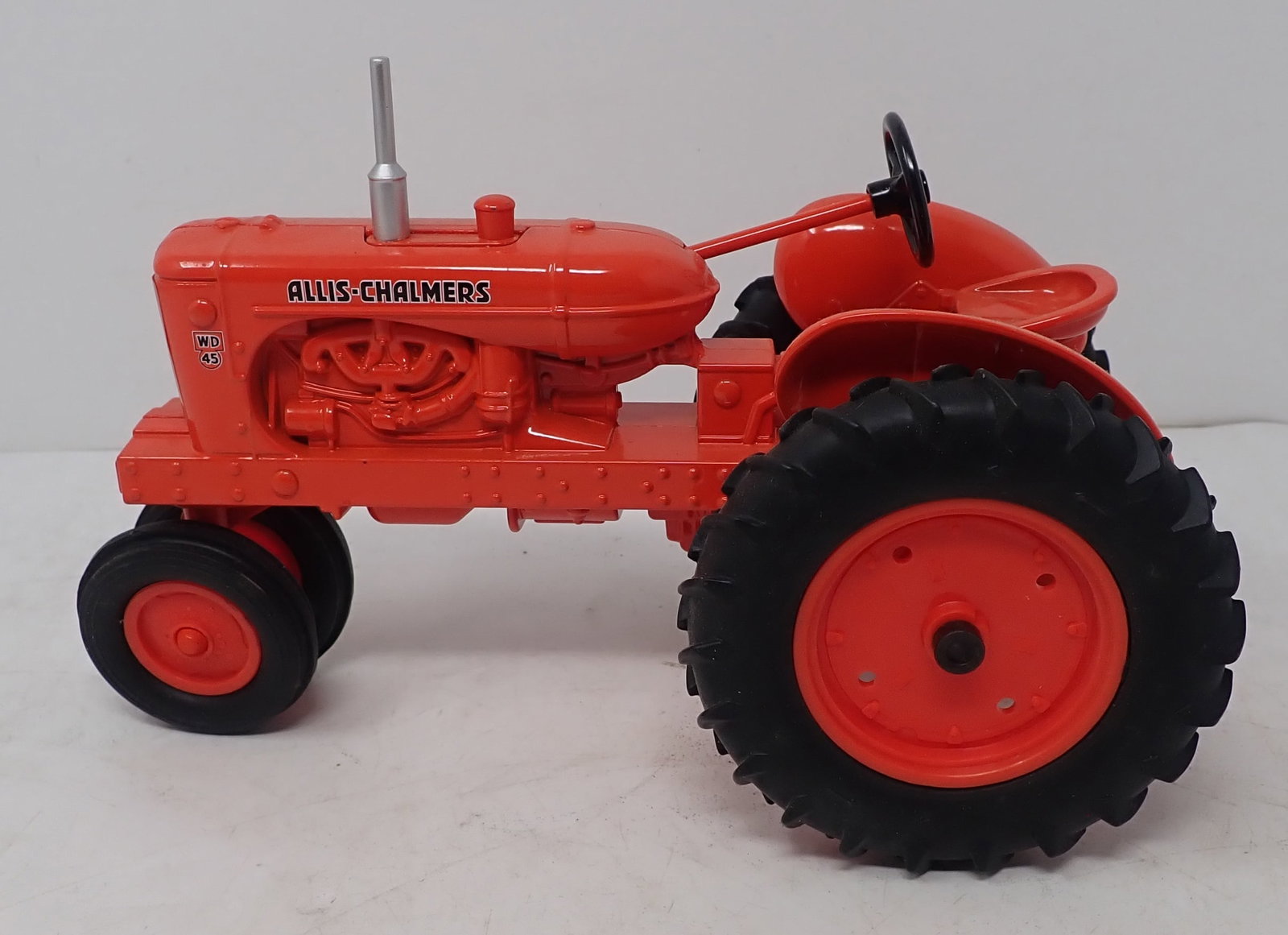 Ertl Allis Chalmers WD 45 Farm Tractor: Approx 8 1/4" long. Shipping available