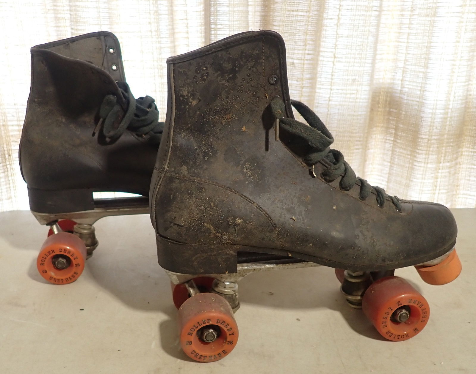 Roller Derby Roller Skates: Shipping available
