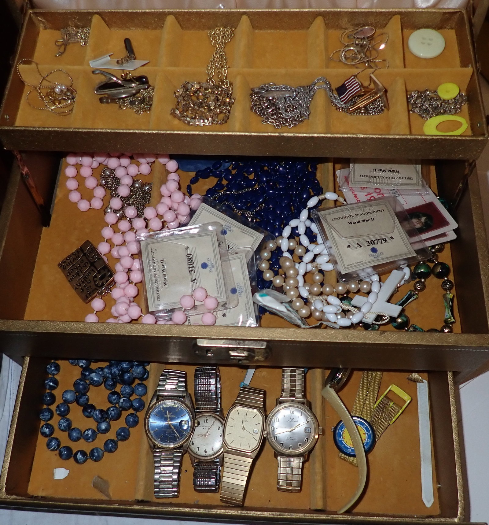 Waltham, Elgin, Benrus Watches & Misc Jewelry: Shipping available