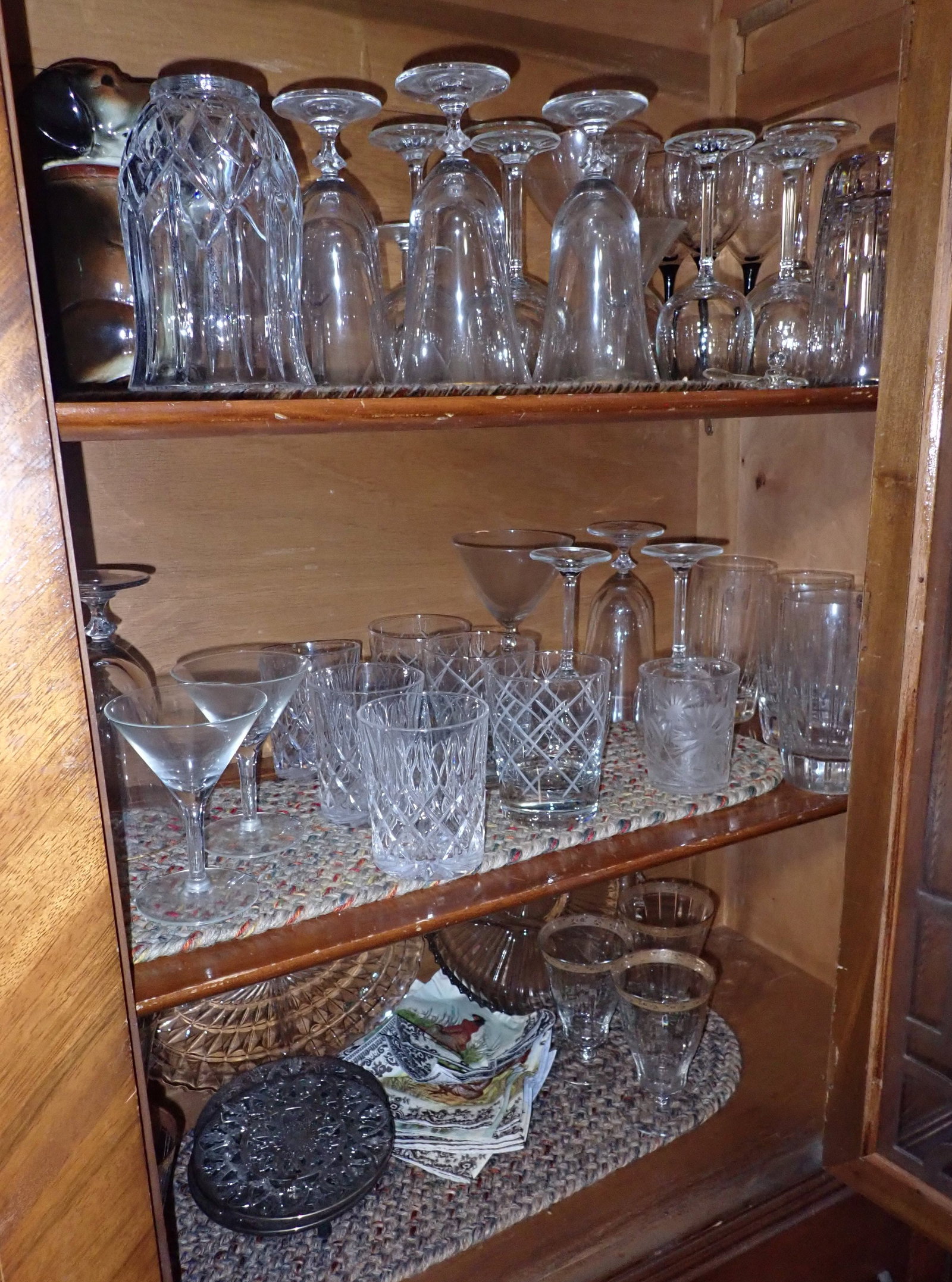Glassware & Misc Crystal (1 of 7)