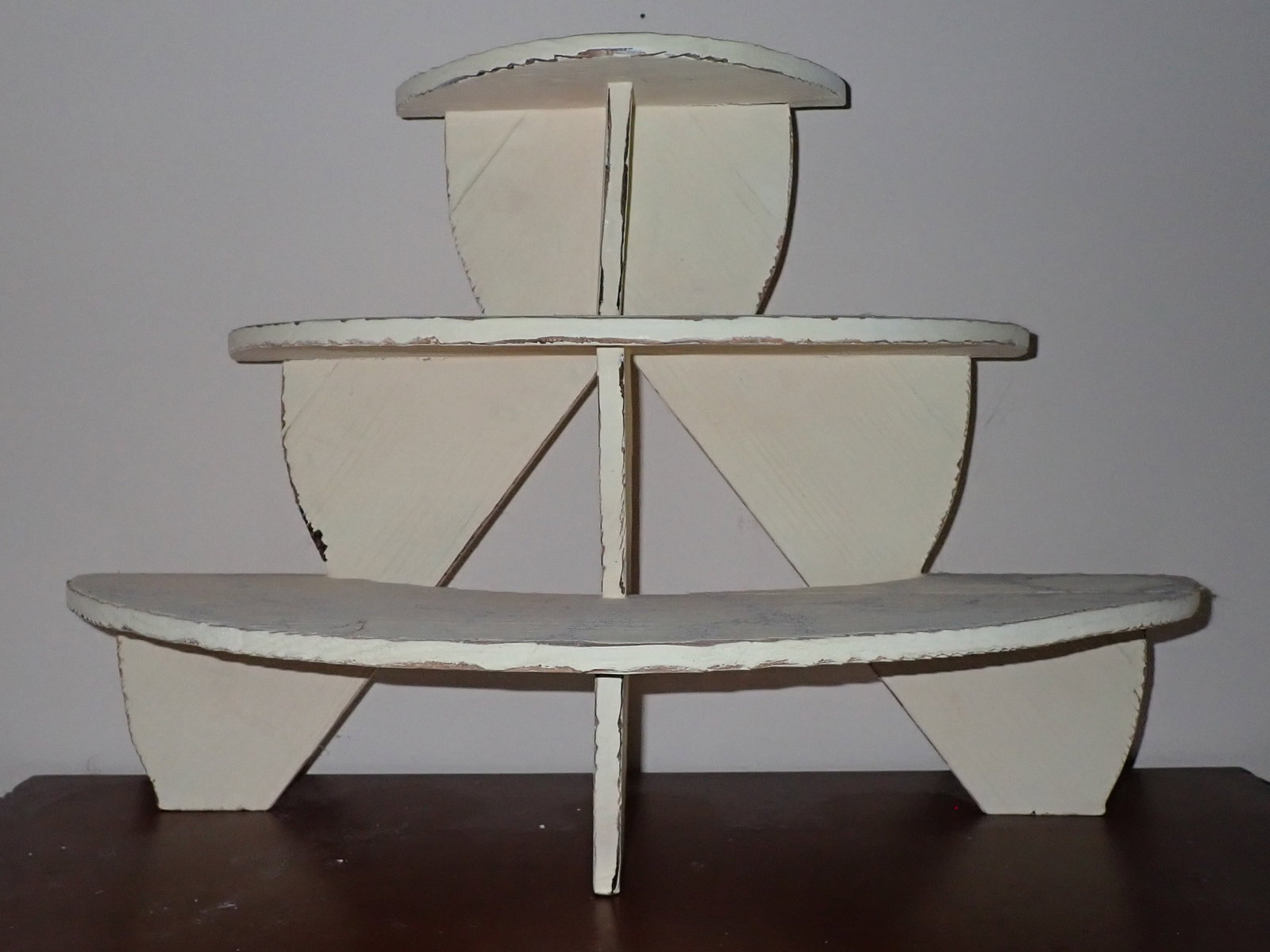 Decorator Knick Knack Shelf (1 of 3)