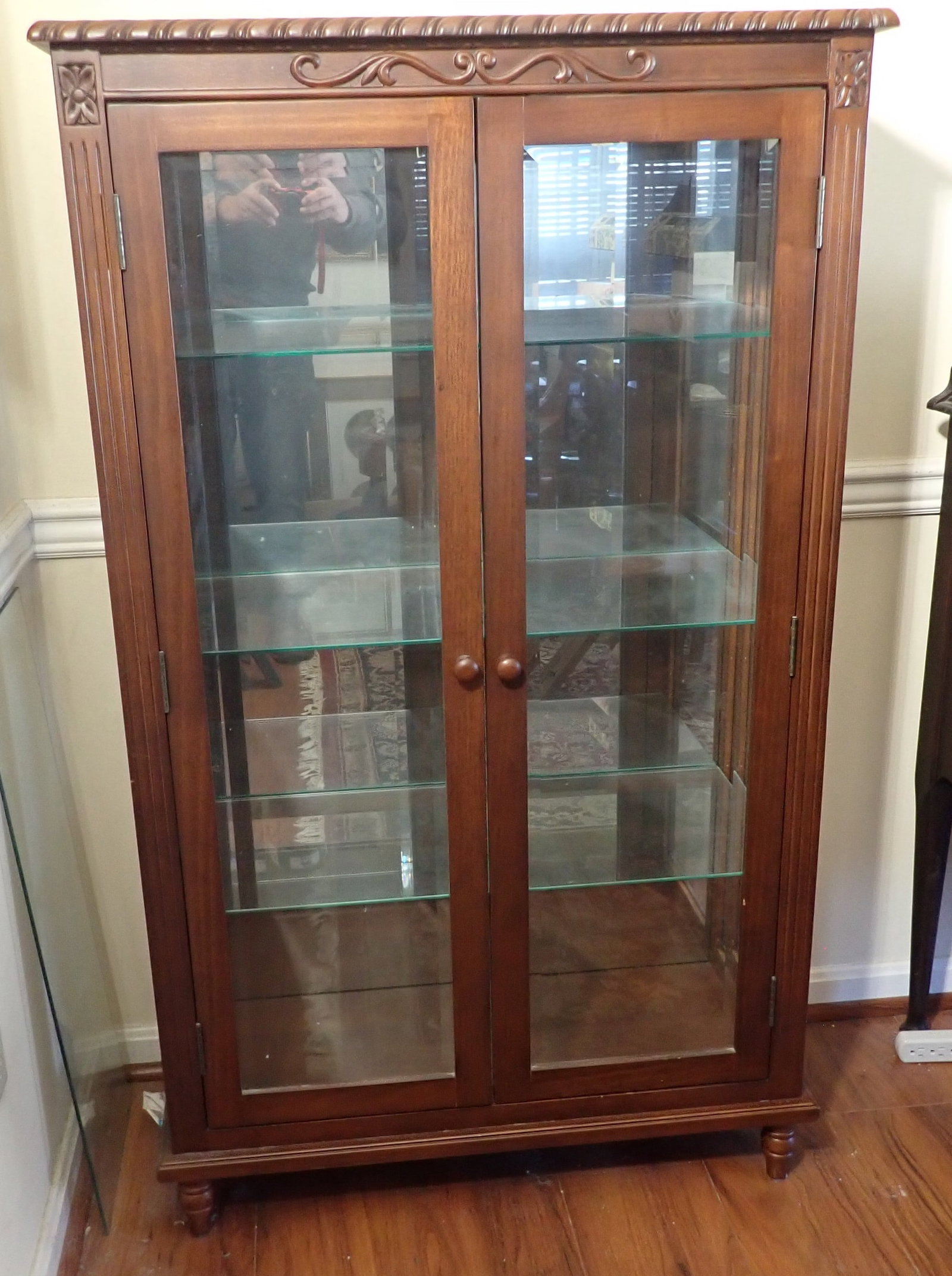 Mahogany Curio Cabinet (1 of 3)