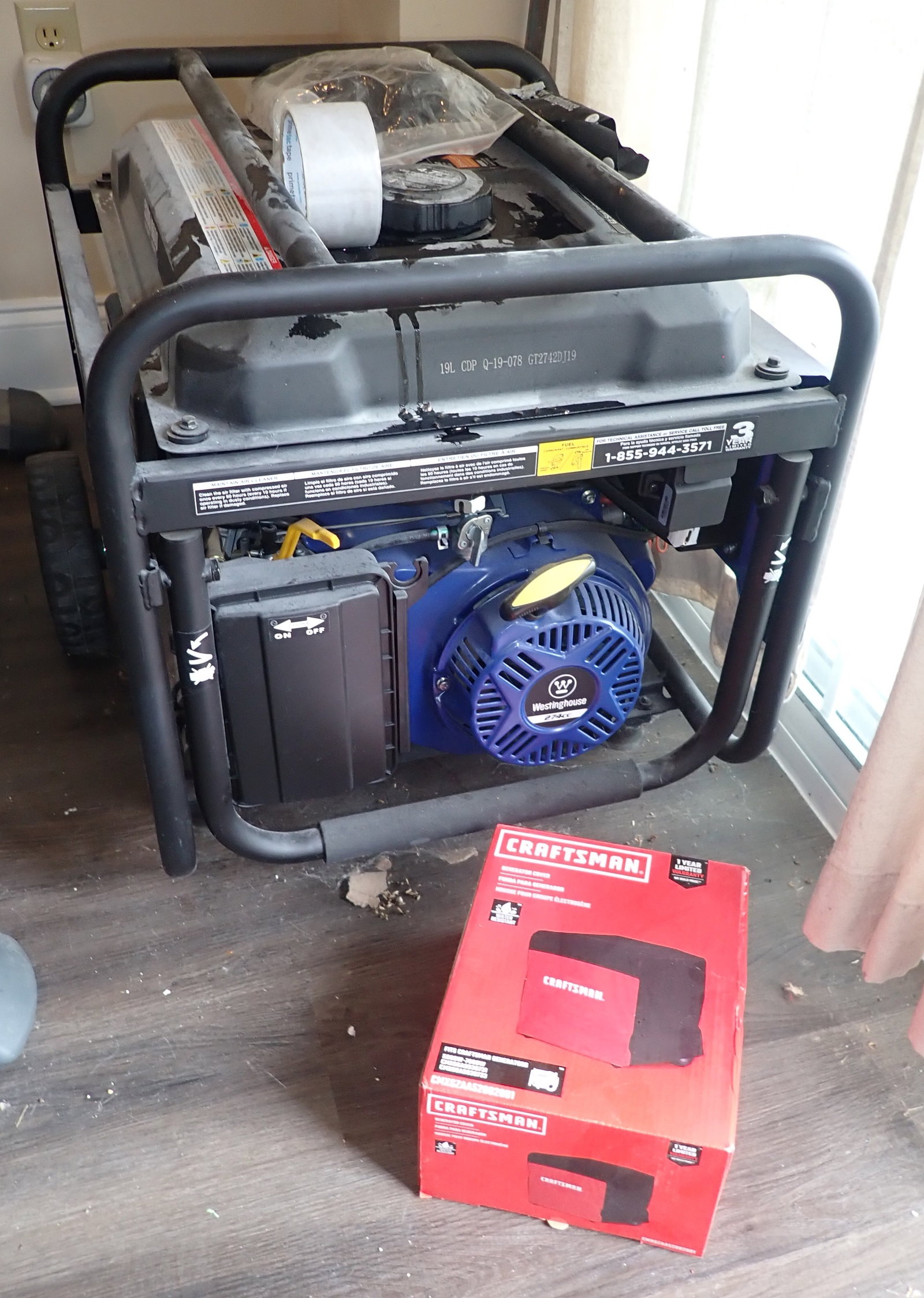 Westinghouse 5300 Generator w/ Electric Start (1 of 4)