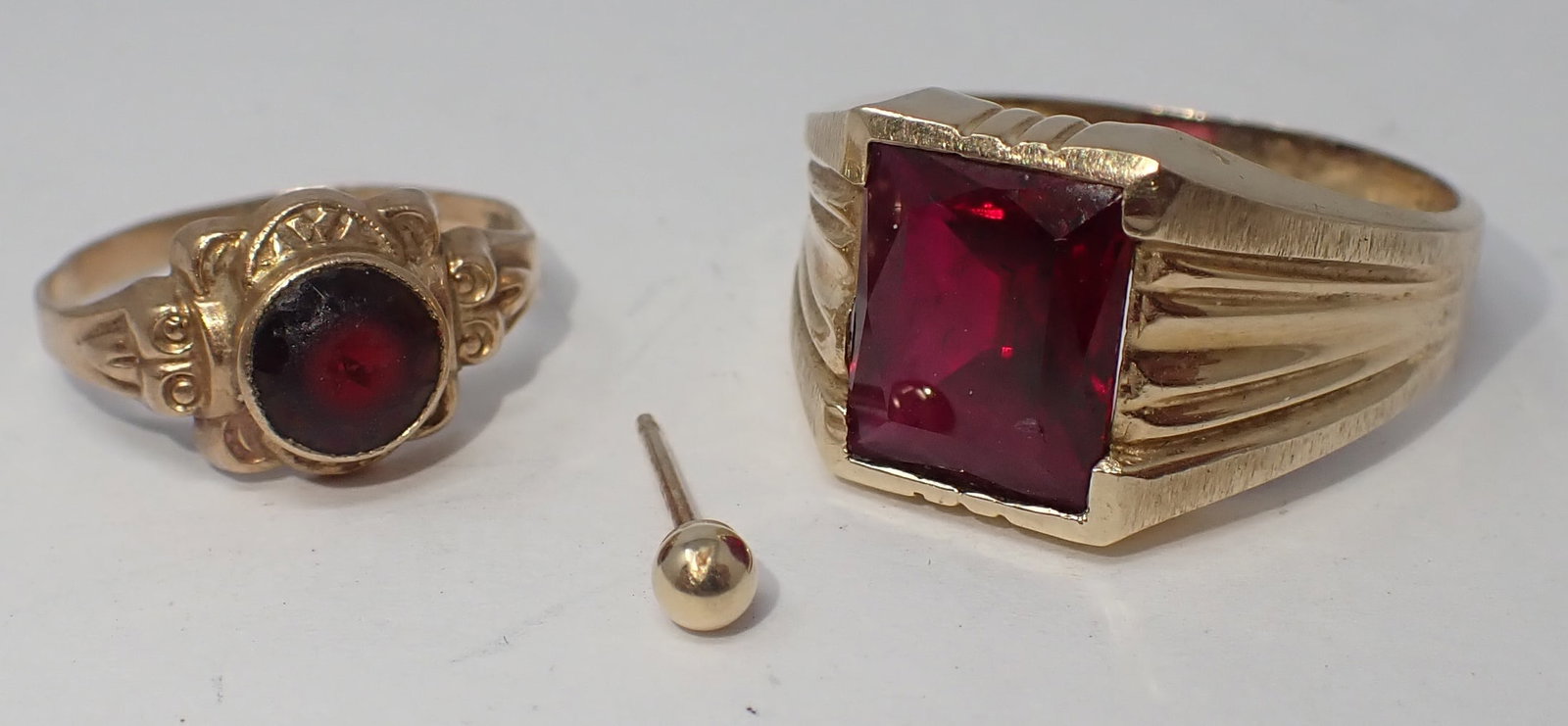 2 Gold Rings and Earring (1 of 4)