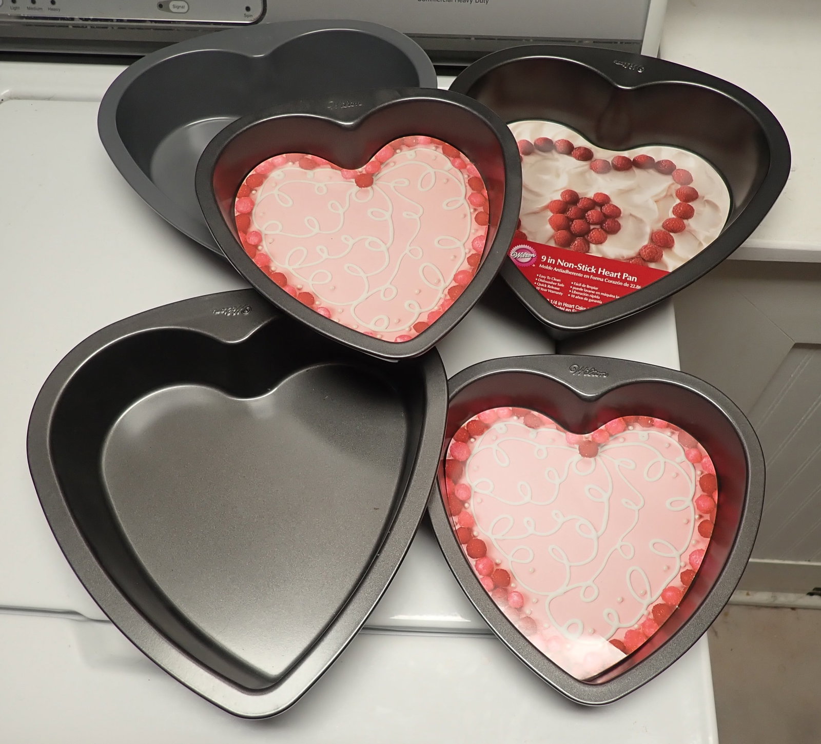 5 Wilton Non Stick Heart Pans: Largest are 9". Shipping available