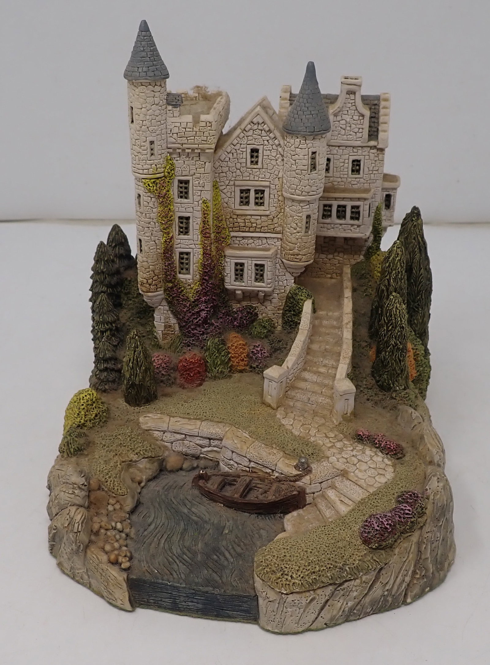 Frasers Creations Lairds House: Apprx 6" tall. Shipping available