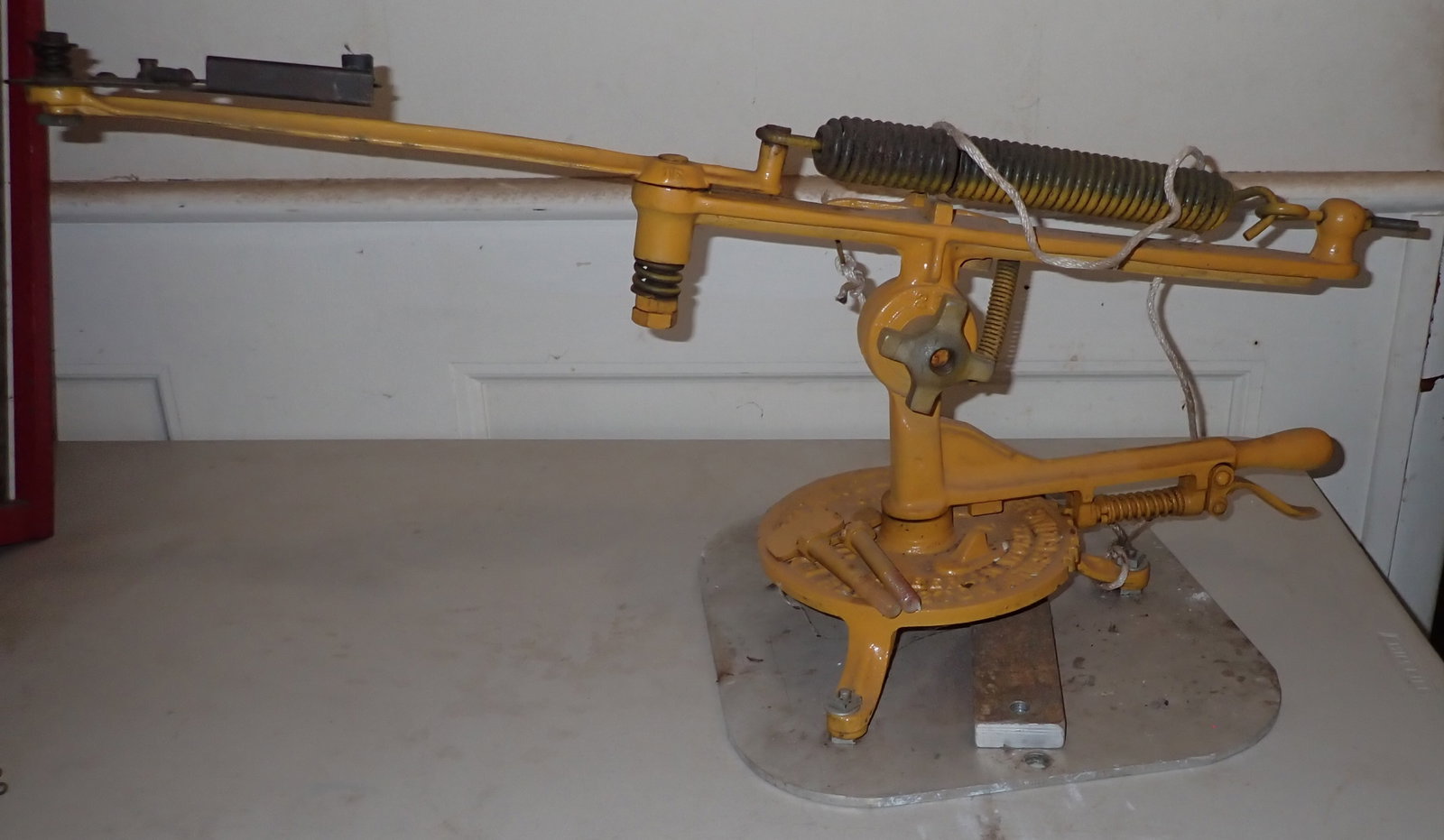 Chamberlin Works Expert Trap Clay Pigeon Thrower (1 of 4)