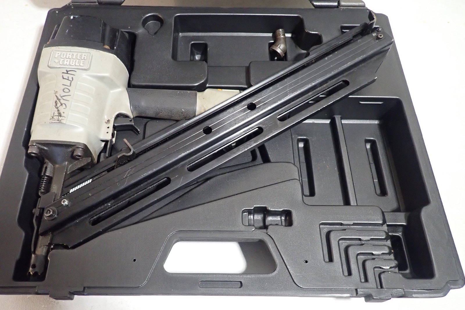 Porter Cable FC350 Clipped Head Framing Nailer (1 of 3)