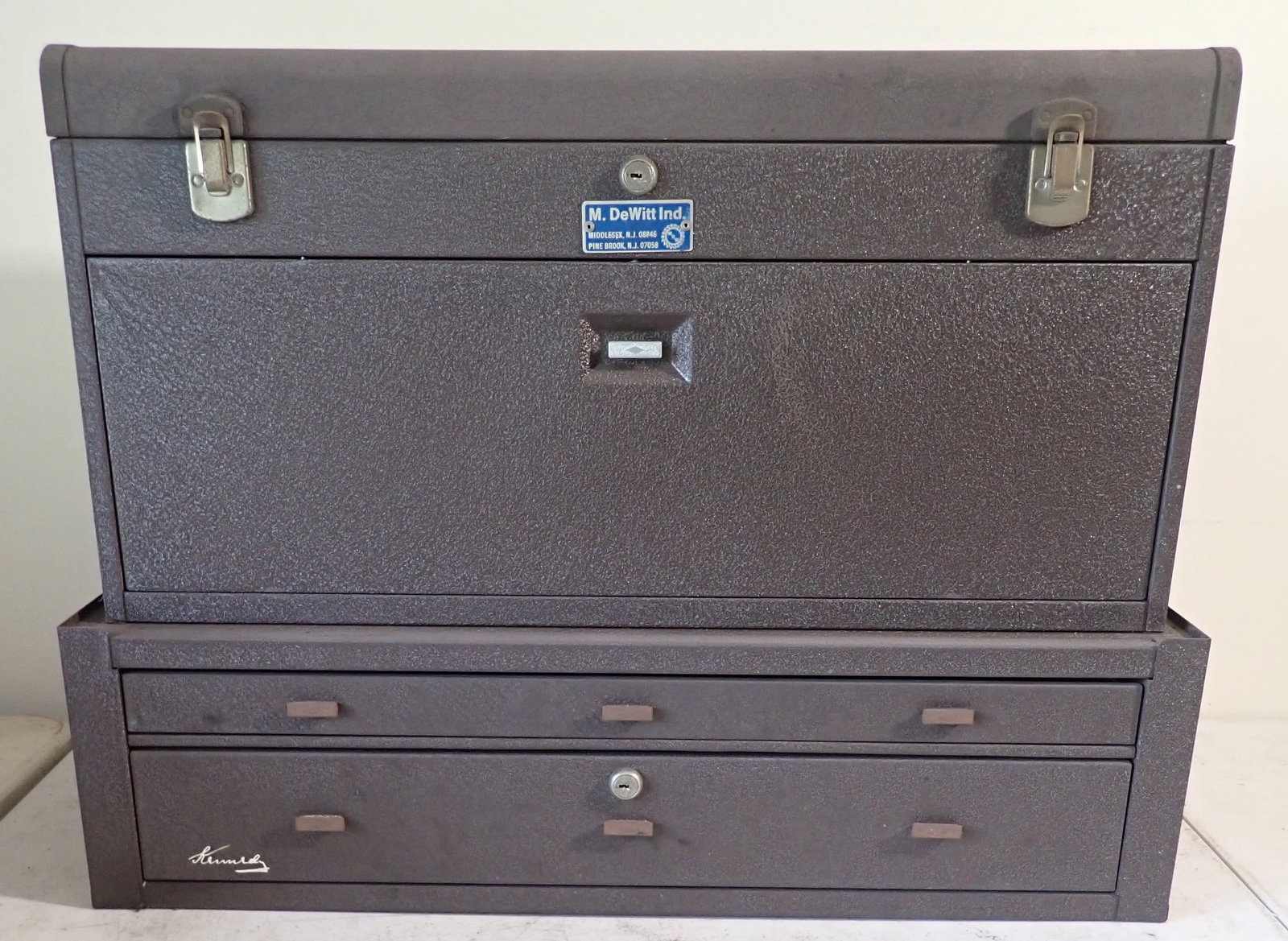2pc Kennedy Kits Tool Chest: Bottom section is approx 9 1/2" x 28" x 7 7/8" tall. Top section is 8 5/8" x 26 5/8" x 13 1/2" tall. Comes with keys for top and bottom. No in house shipping !
