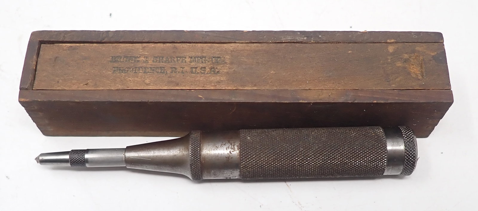 Brown & Sharpe Automatic Center Punch 770 (1 of 4)