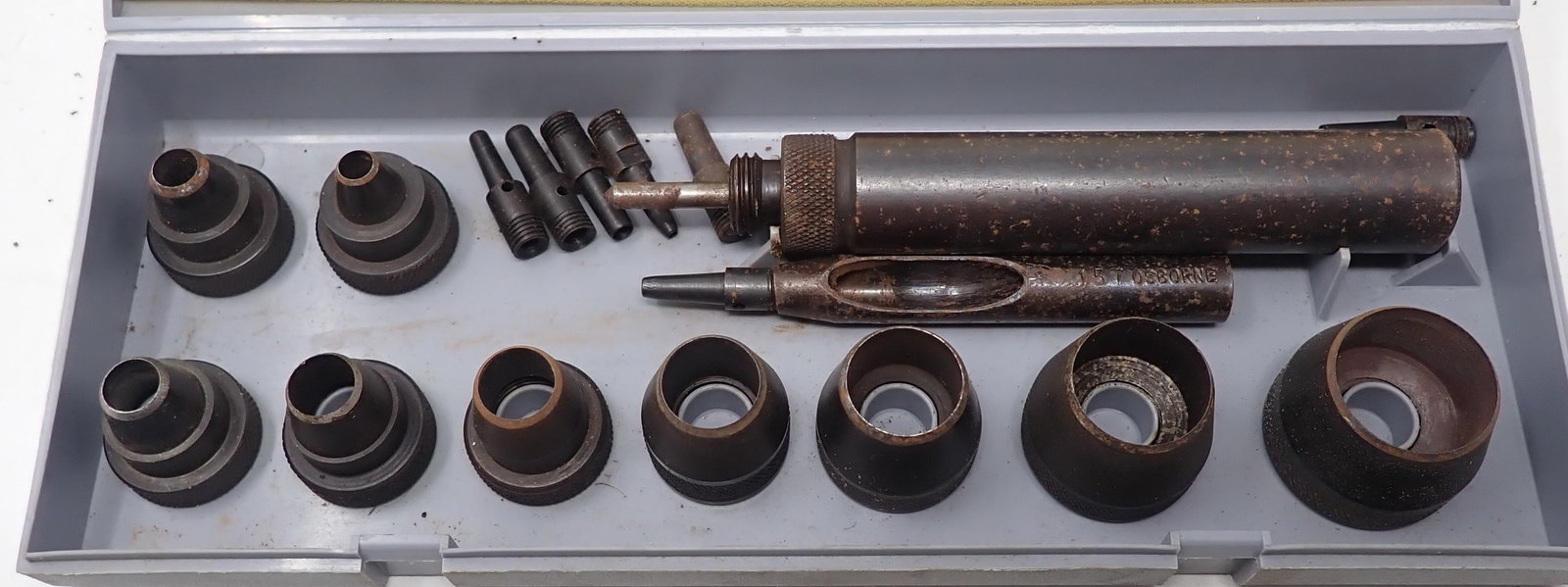 Gasket Maker (1 of 4)