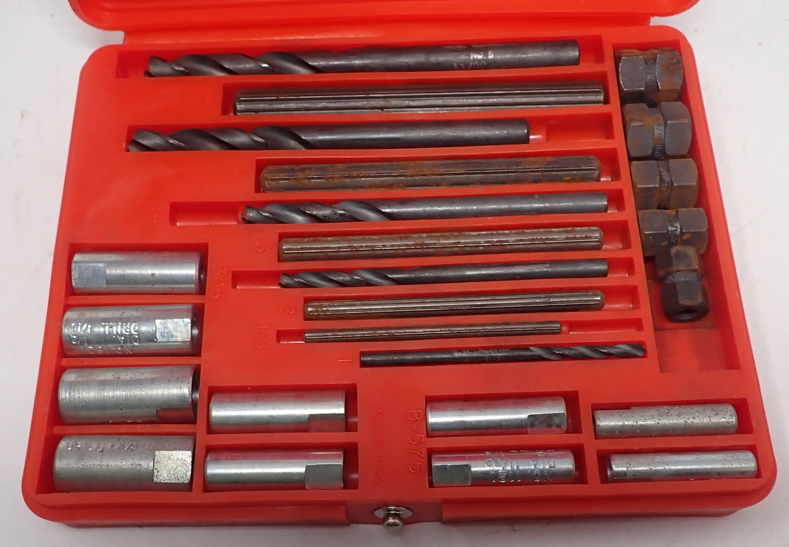 Blue Point Screw Extractor Set No.1020: Missing a couple pieces. Shipping available