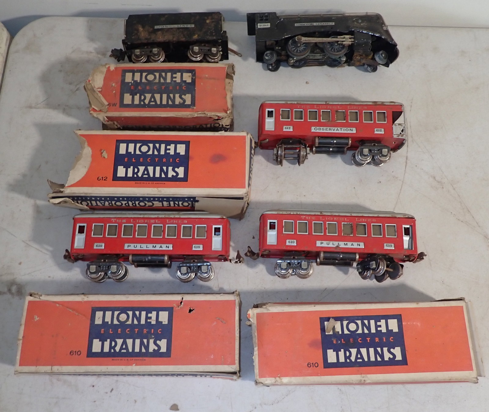 Lionel 264 E Commodore Vanderbilt Locomotive & Cars: Shipping available