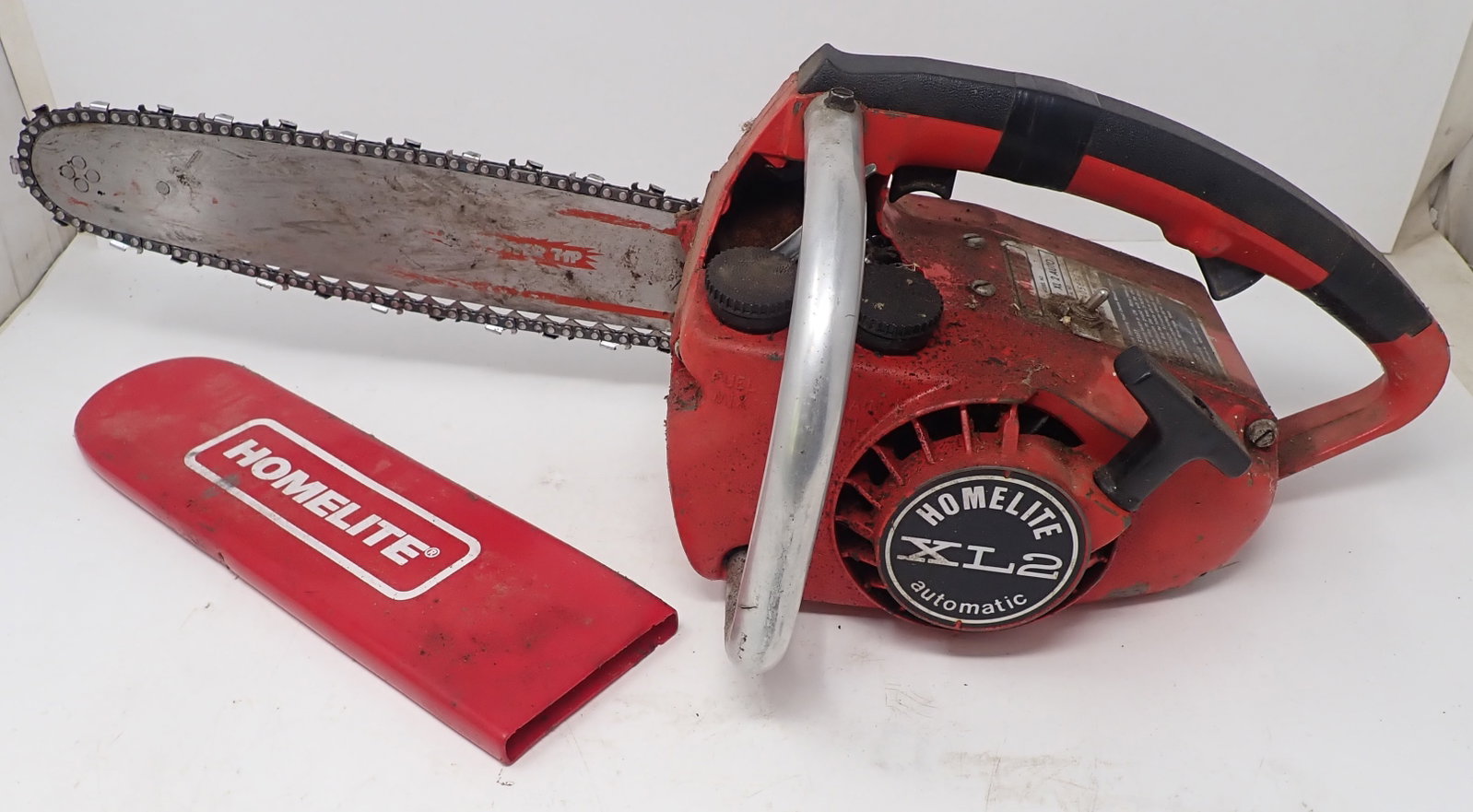 Homelite XL2 Chainsaw (1 of 5)