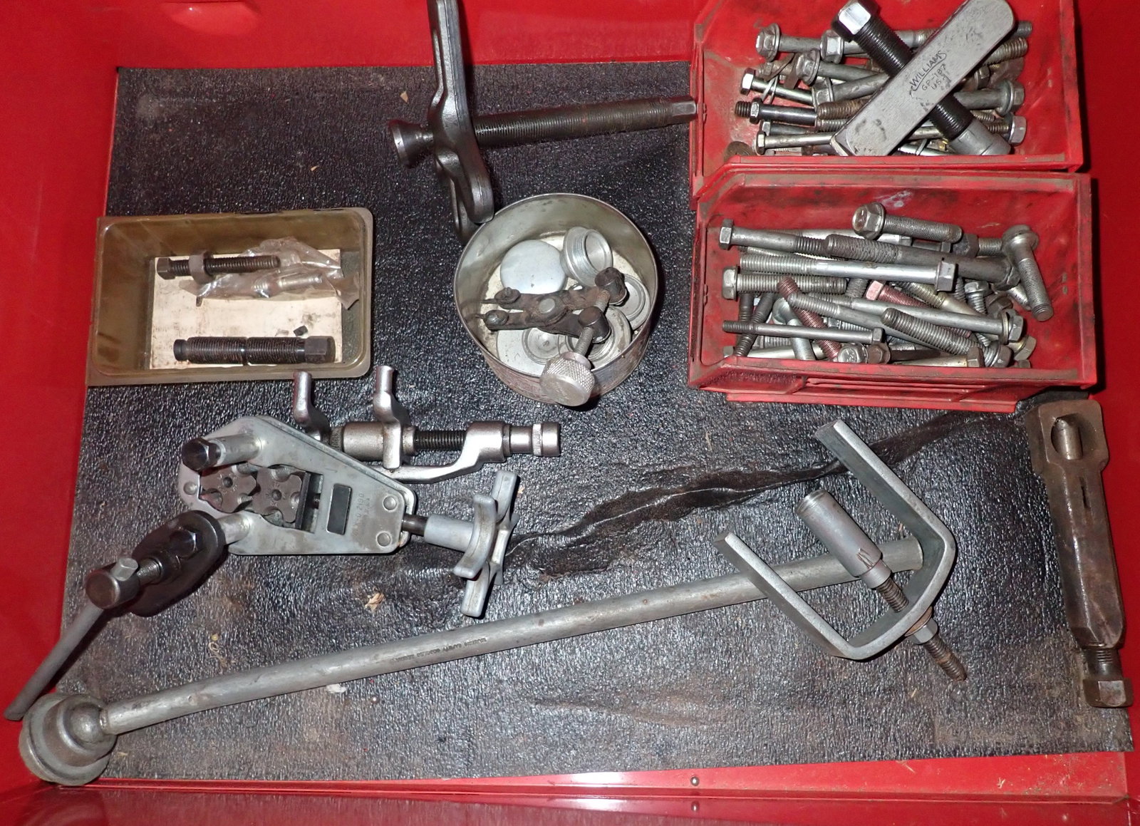 2 Drawers Full of Tools (1 of 5)