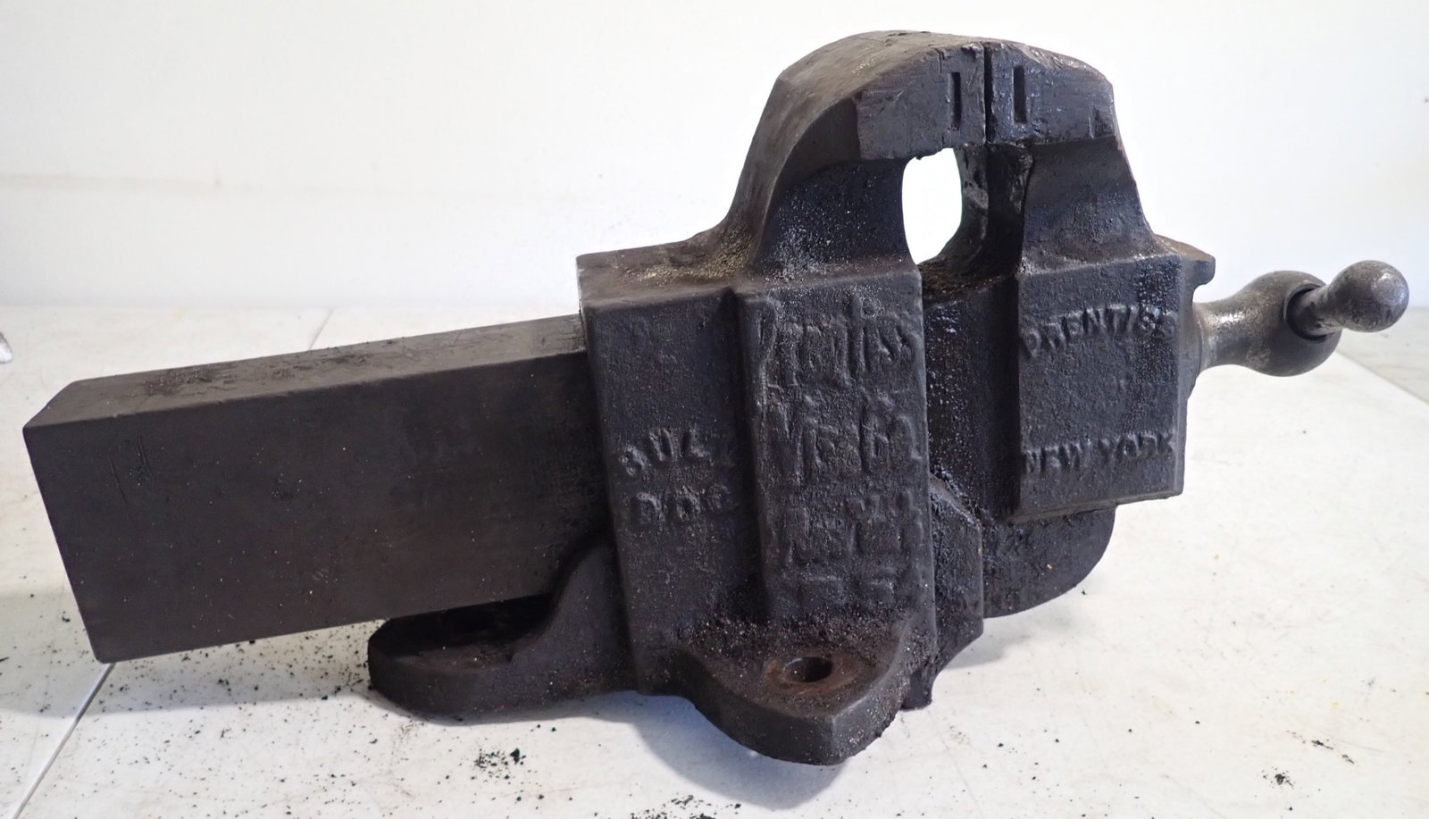 Prentis Bull Dog Bench Vise (1 of 6)