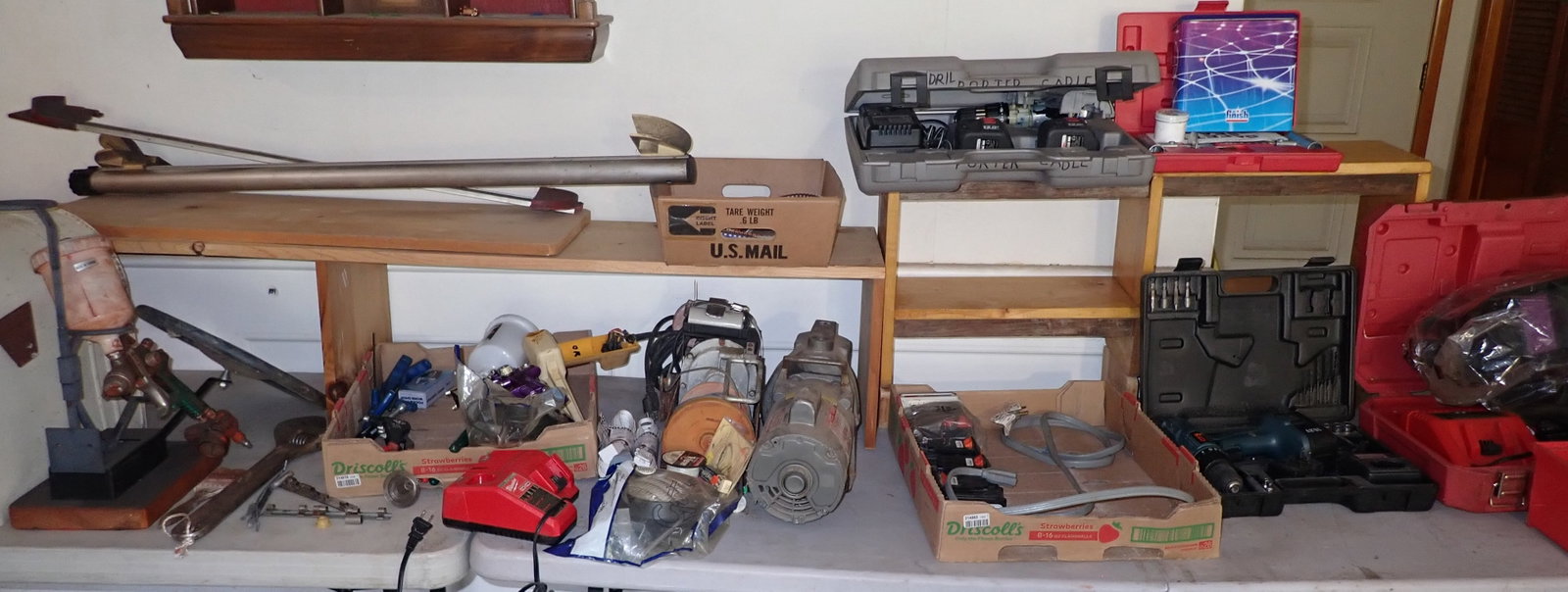 Table Contents of Tools & Misc: MUST TAKE ALL ! NO in house shipping !