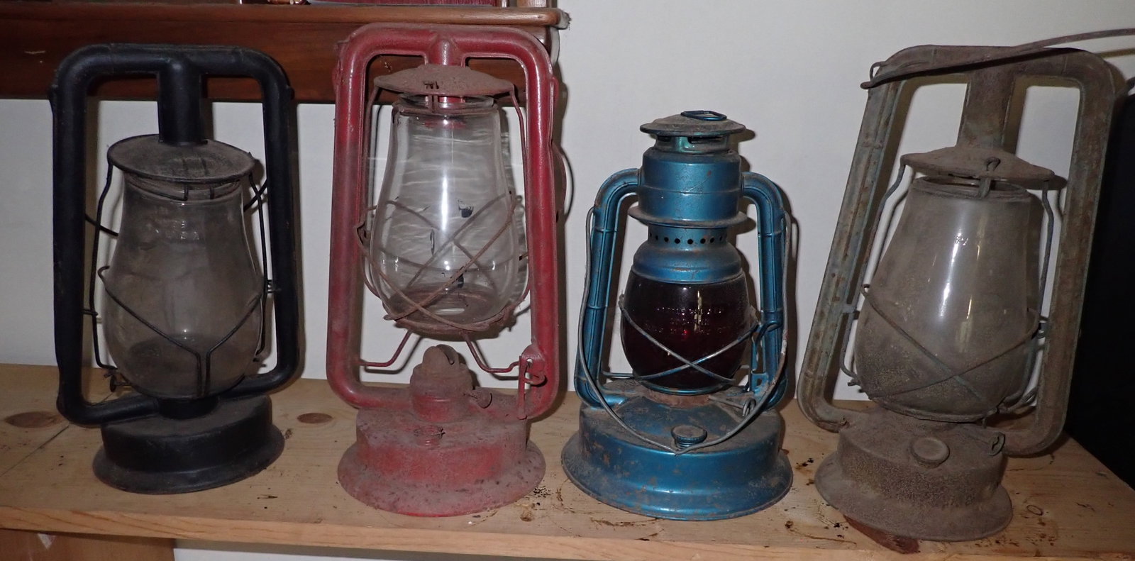 Barn Lanterns (1 of 4)