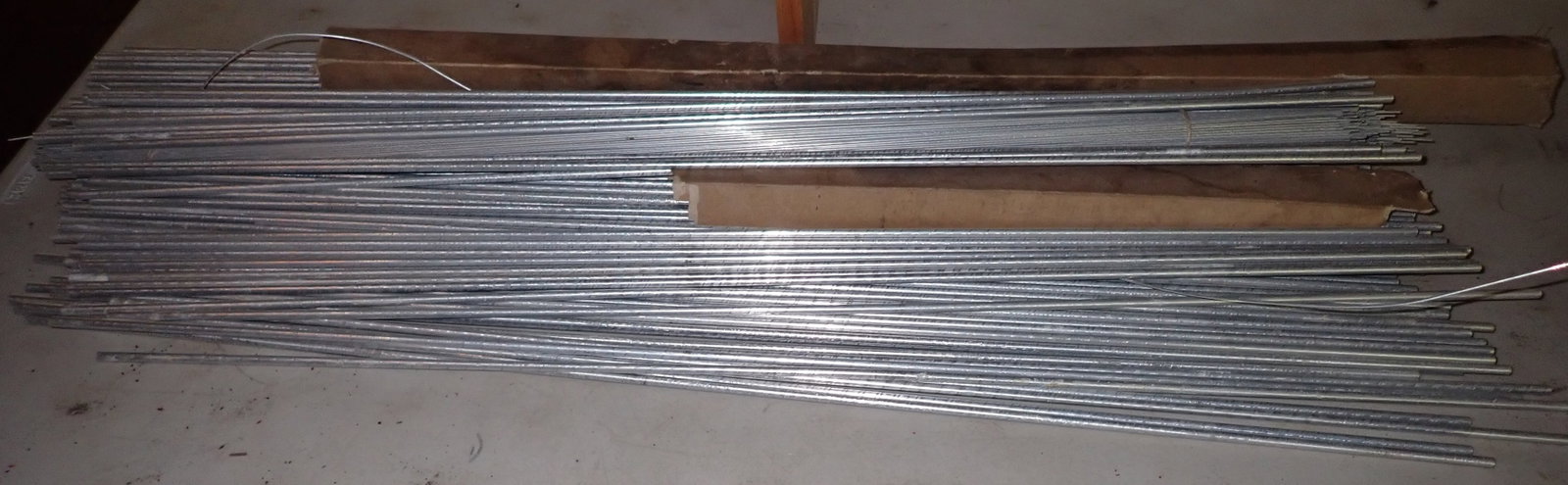 Aluminum Rods: Largest is approx 1/4" x 36". No in house shipping !