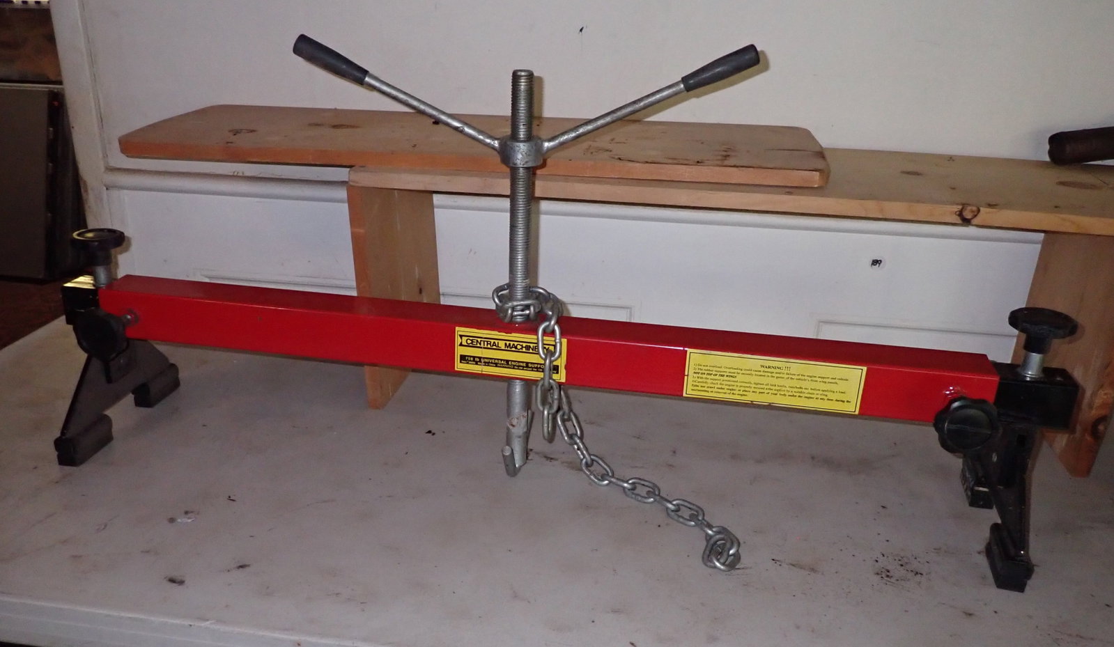 Central Machinery 750lb Universal Engine Support (1 of 2)