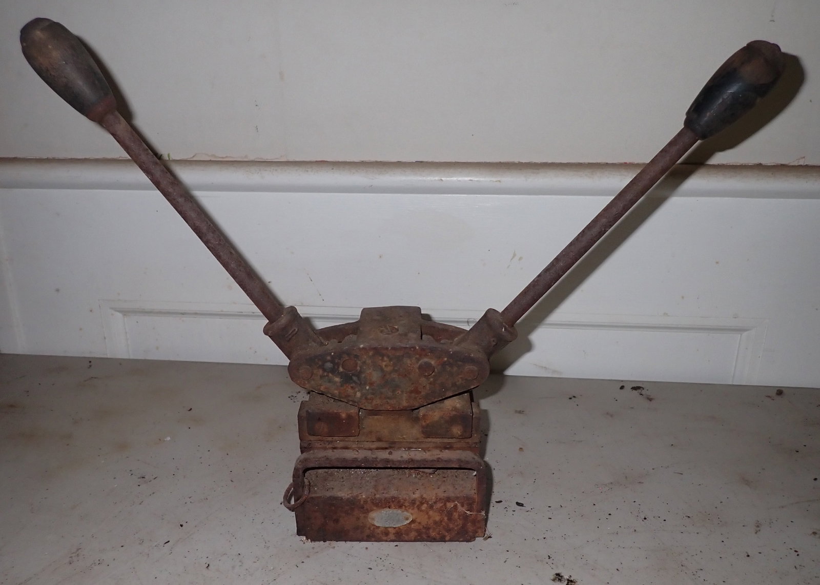 Belt Lacer (1 of 3)