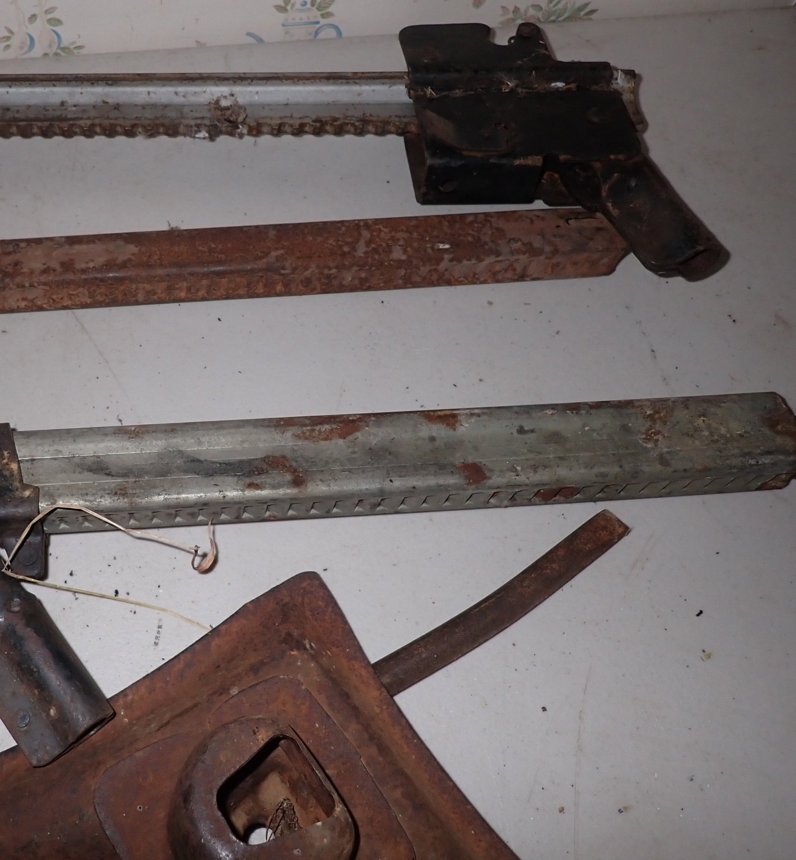 Bumper Jacks - 3