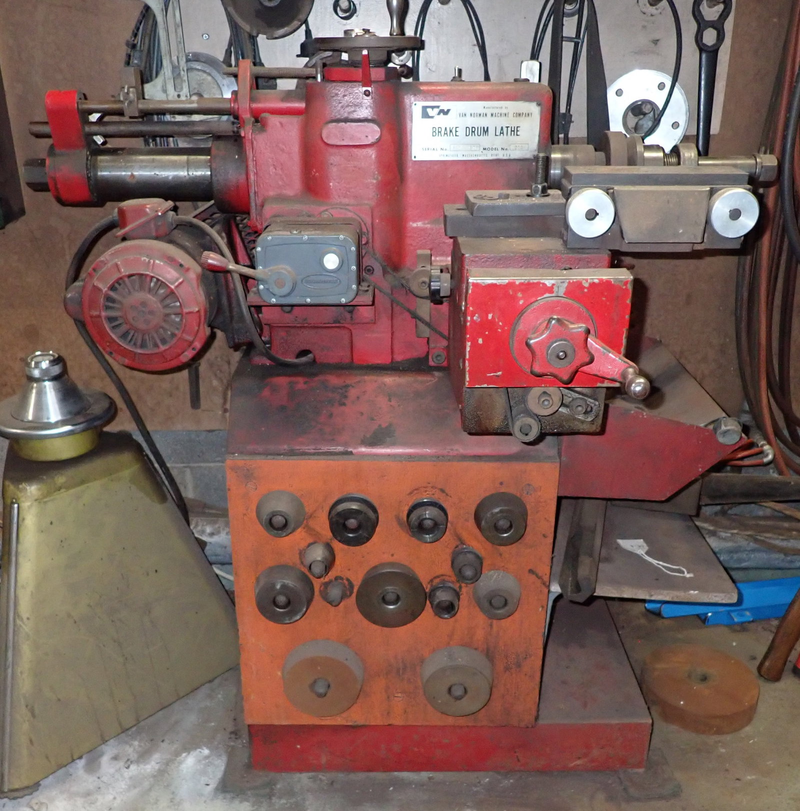 Van Norman Brake Drum Lathe (1 of 9)