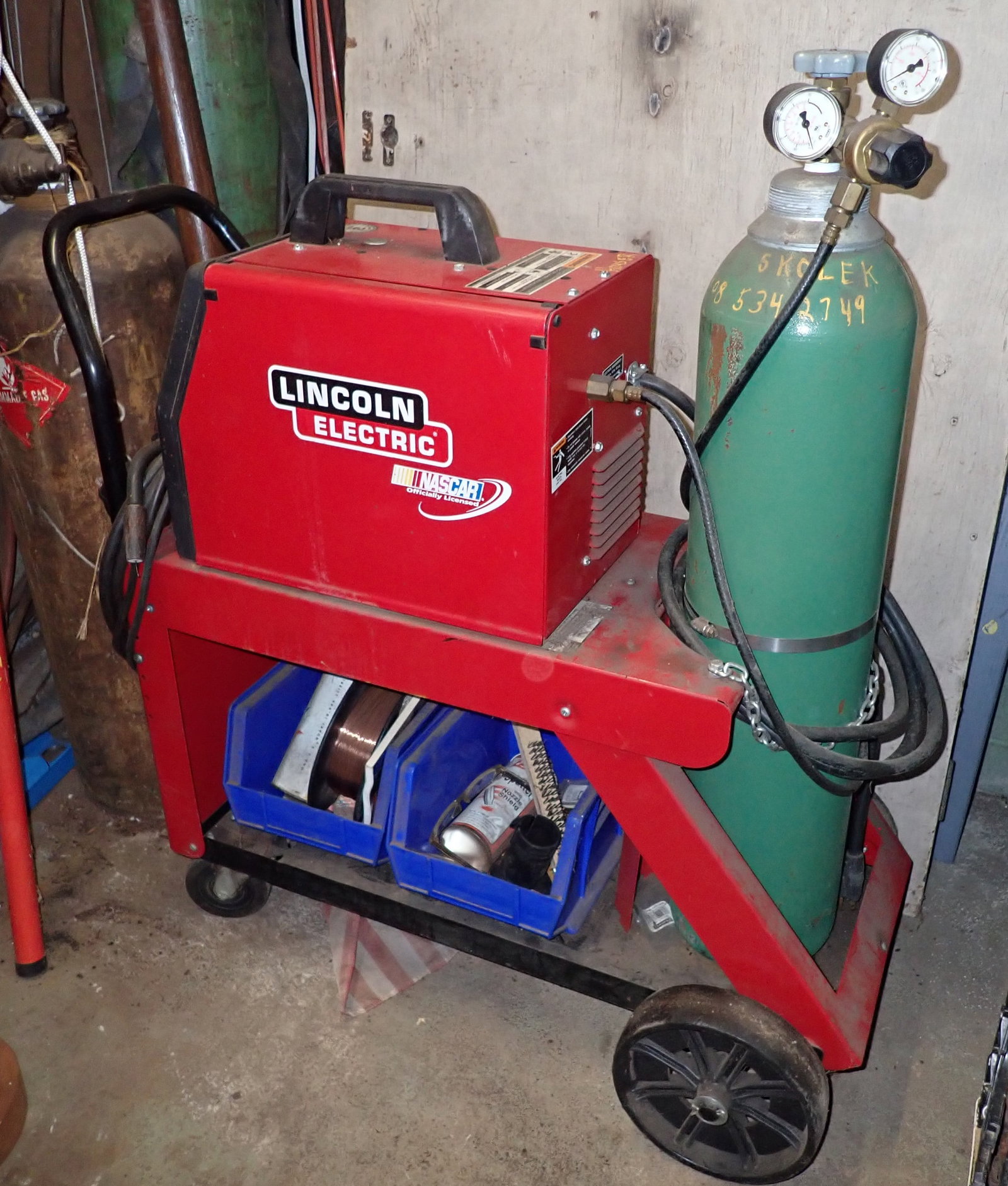 Lincoln SP-125 Plus Welder (1 of 5)
