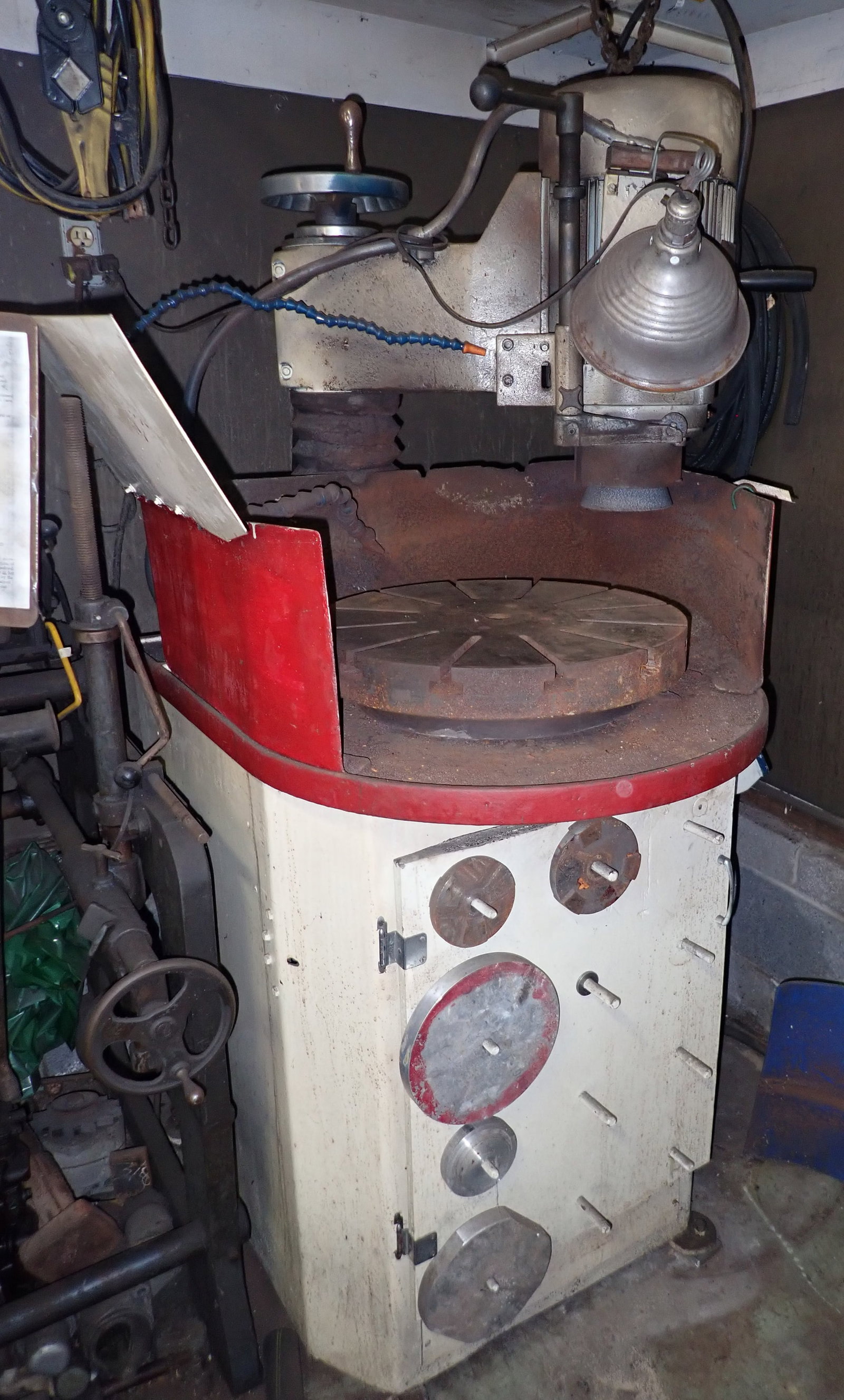 Rotary Surface Grinder: Pick up must be scheduled. Call day after Auction to schedule pick up. Buyer must have a rigger to remove and load ! No in house shipping ! Does not include any items in background of photos ! Call