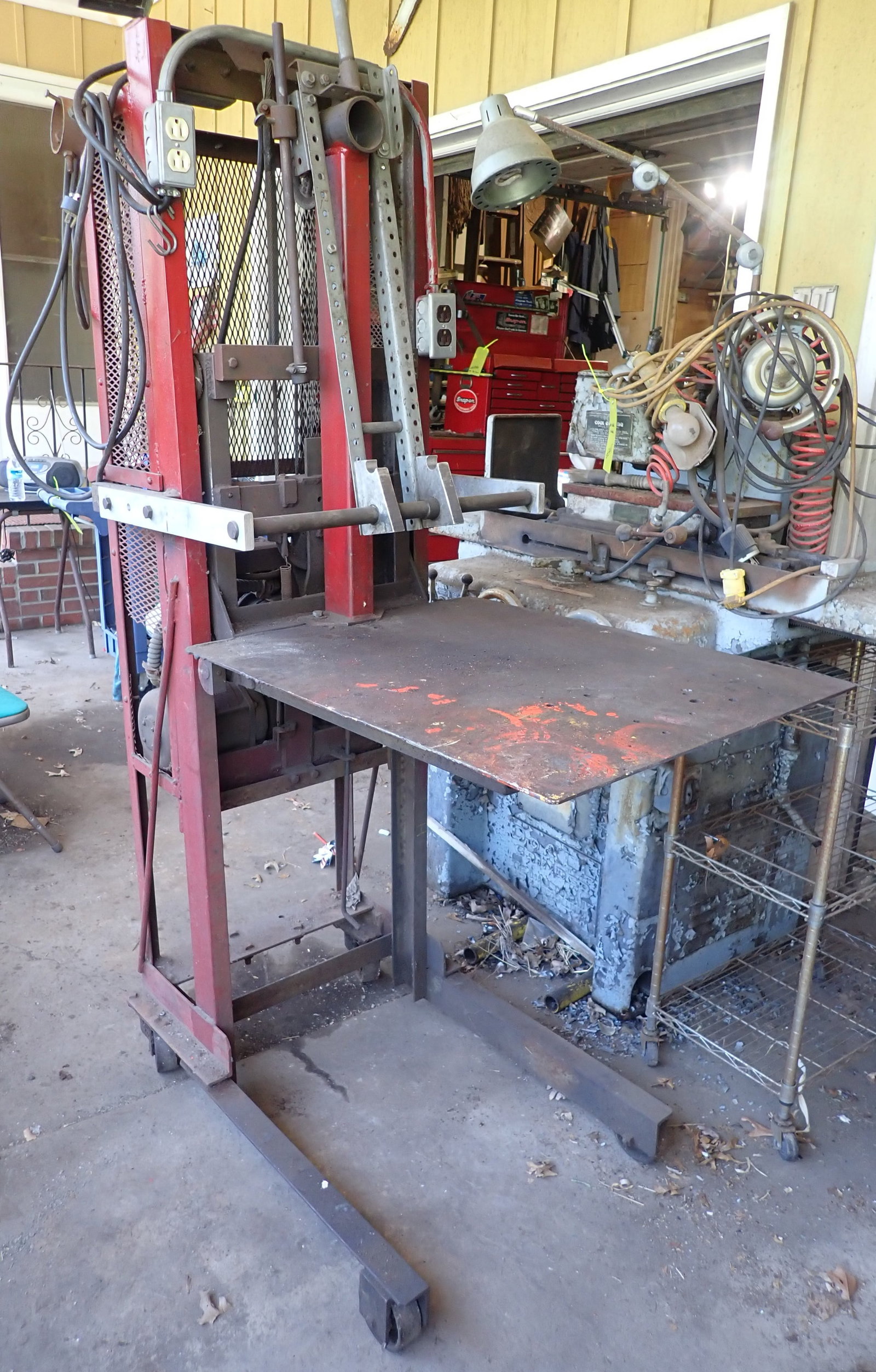 Lift Table: Overall dimensions is approx 24" x 50" x 71" tall. No in house shipping ! Bring proper equipment and help to load !